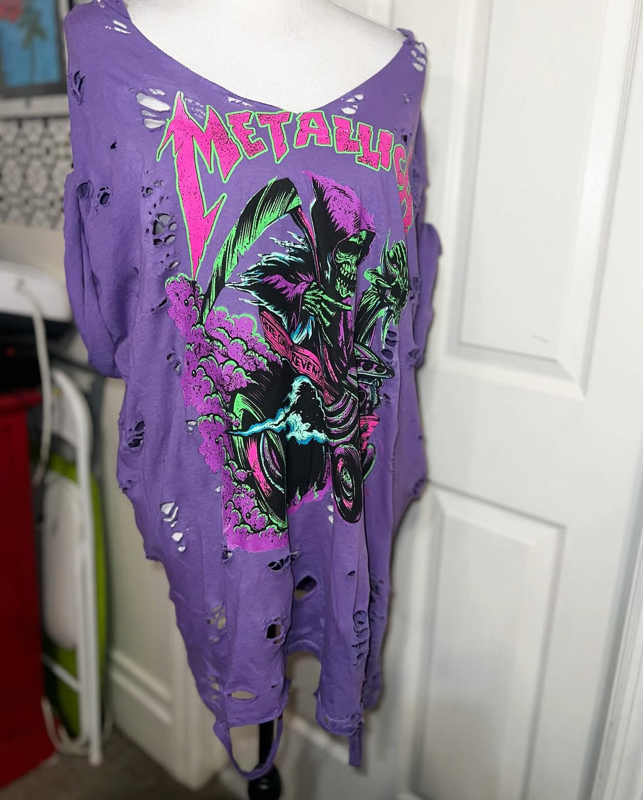 Metallica Oversized Distressed Tee