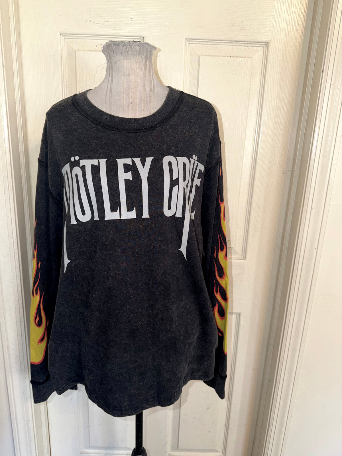 Motley Crue Oversized Long Sleeve Tee