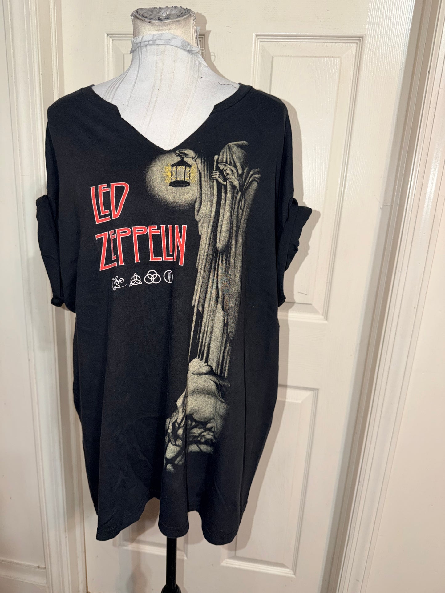 Led Zeppelin Oversized Distressed Tee