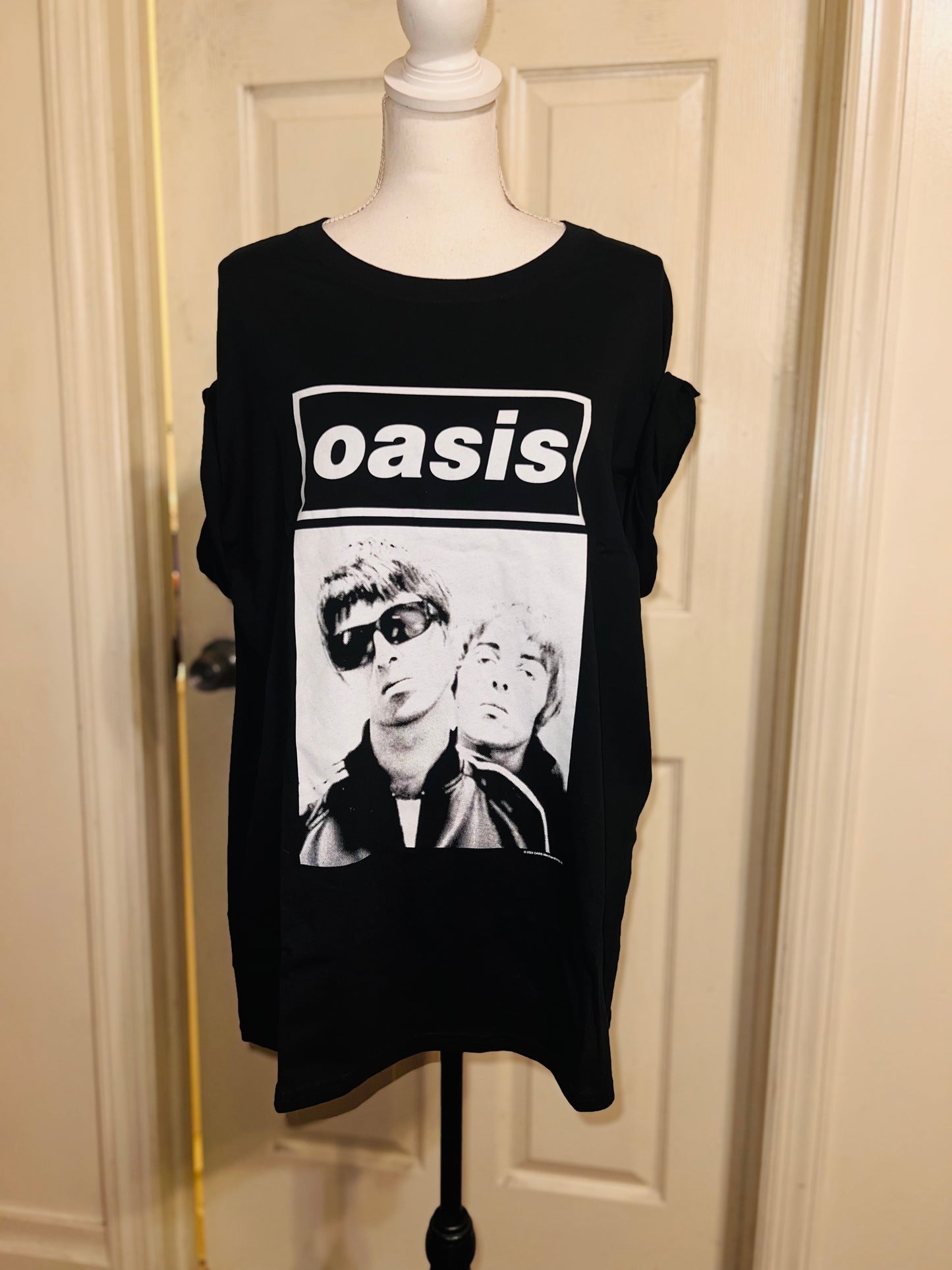 Oasis Oversized Distressed Tee