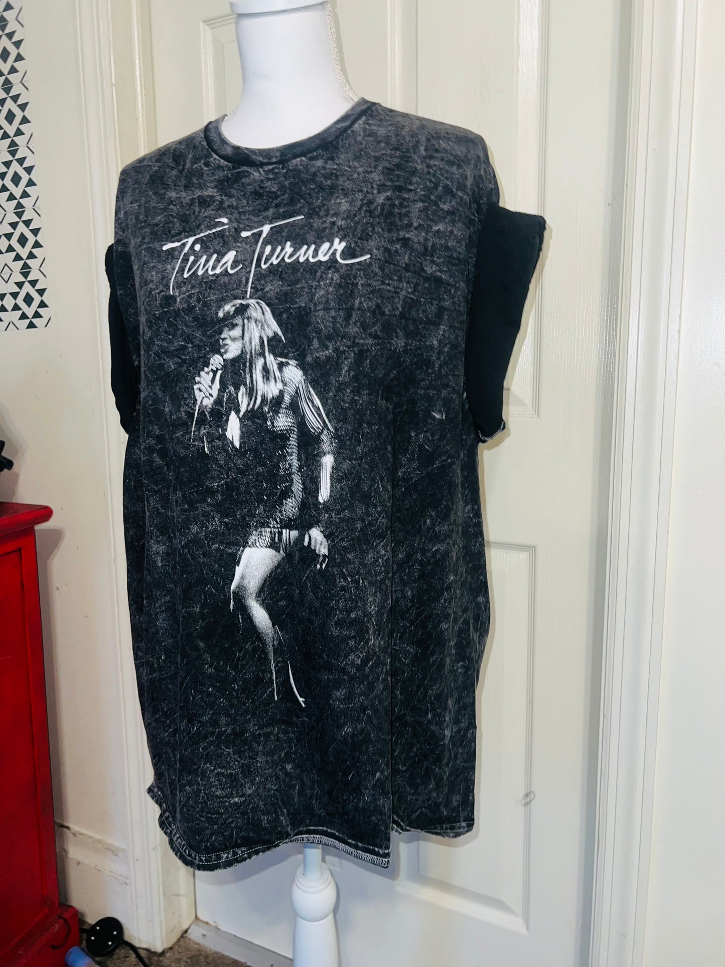 Tina Turner Oversized Distressed Tee