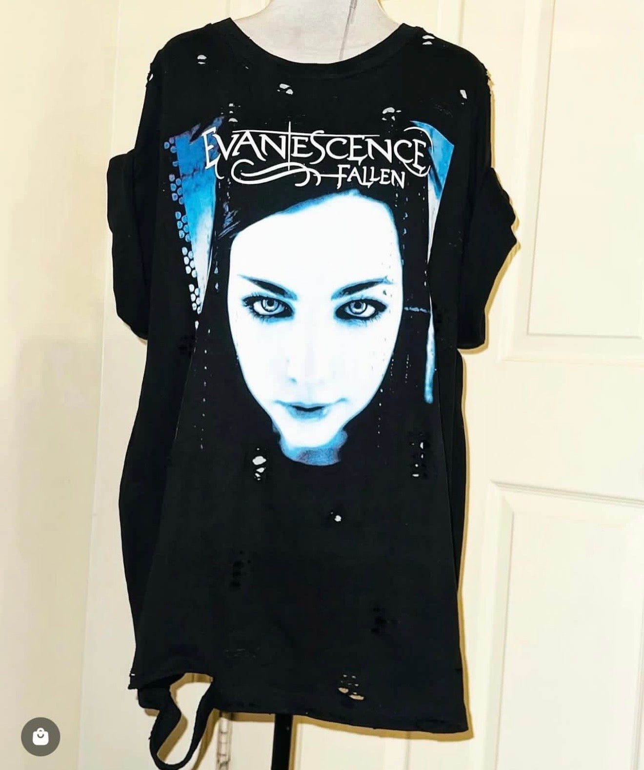 Evanescence Fallen Oversized Distressed Tee