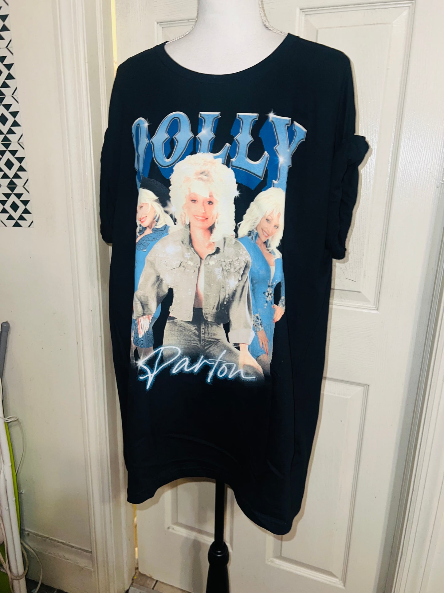 Dolly Parton Oversized Distressed Tee
