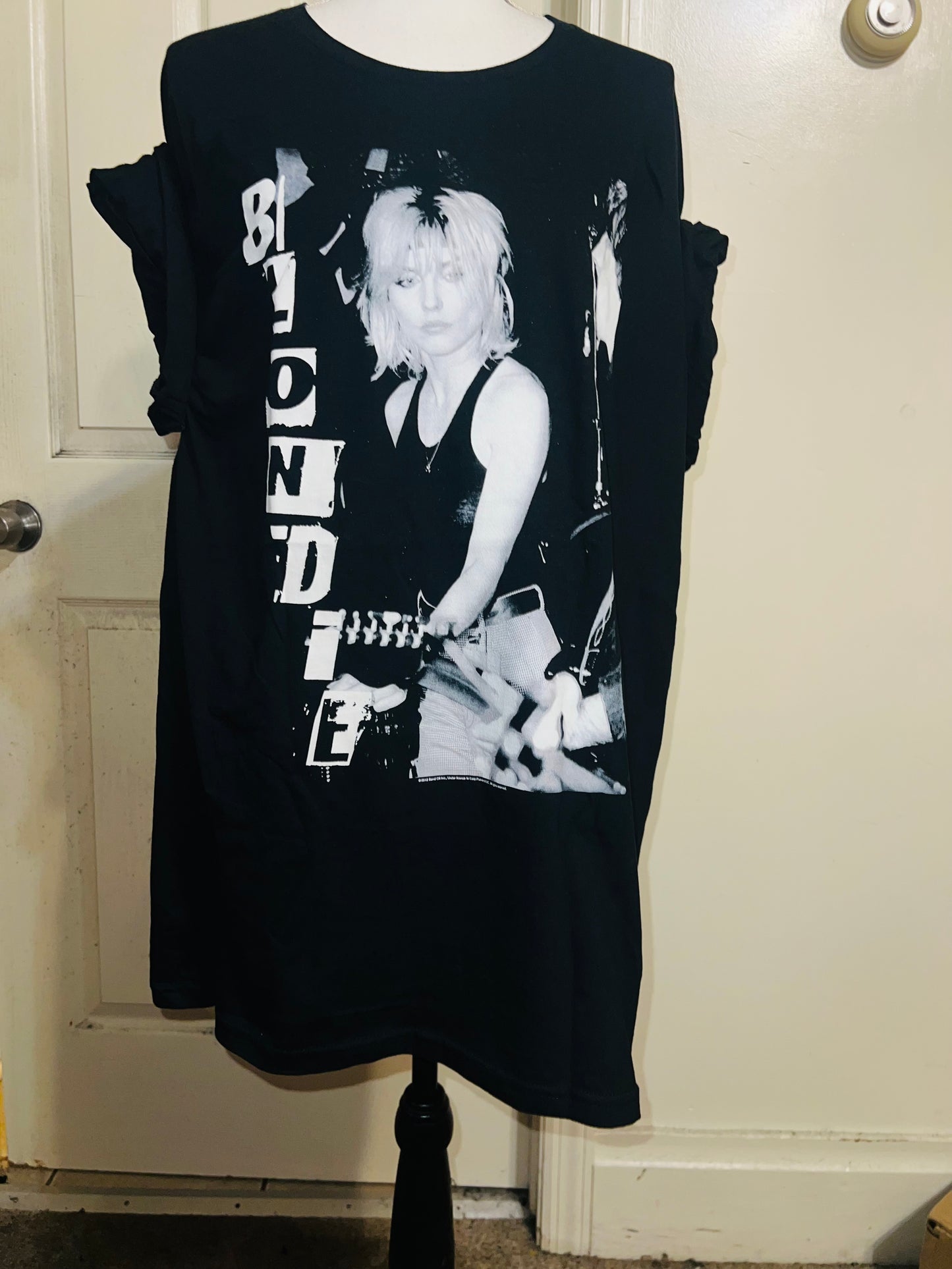 Blondie Oversized Distressed Tee