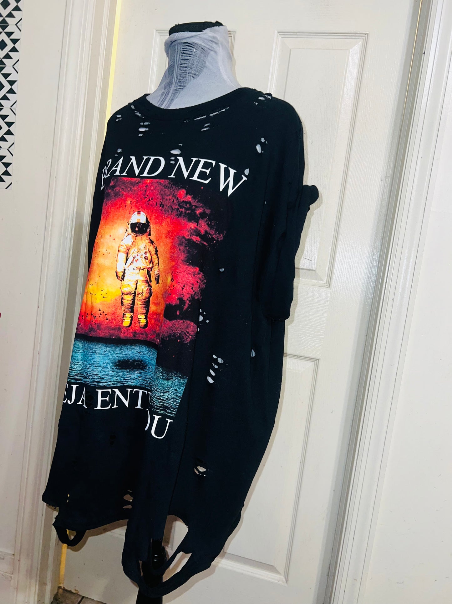 Brand New Deja Entendu Oversized Tee