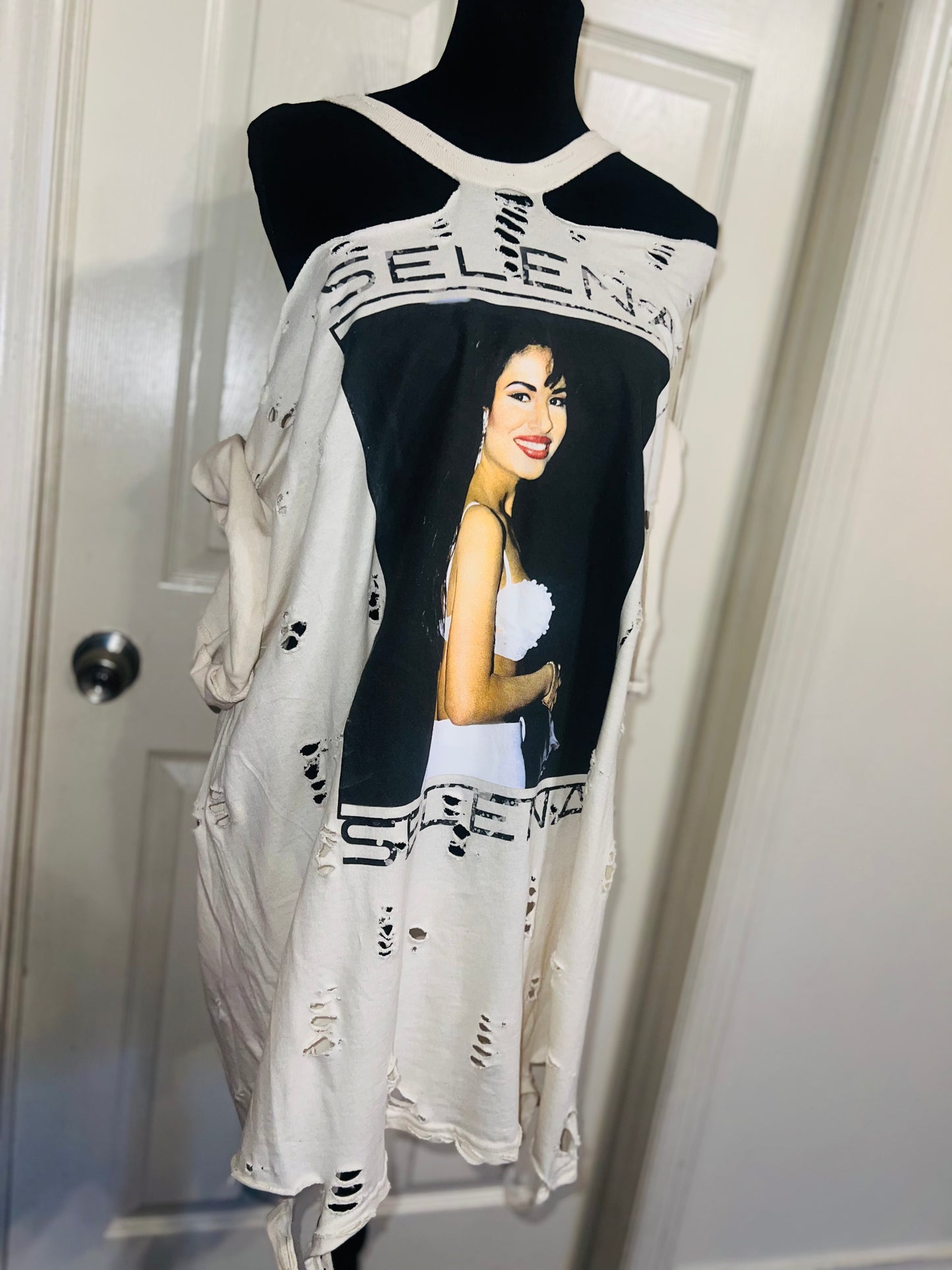 Selena Oversized Distressed Tee