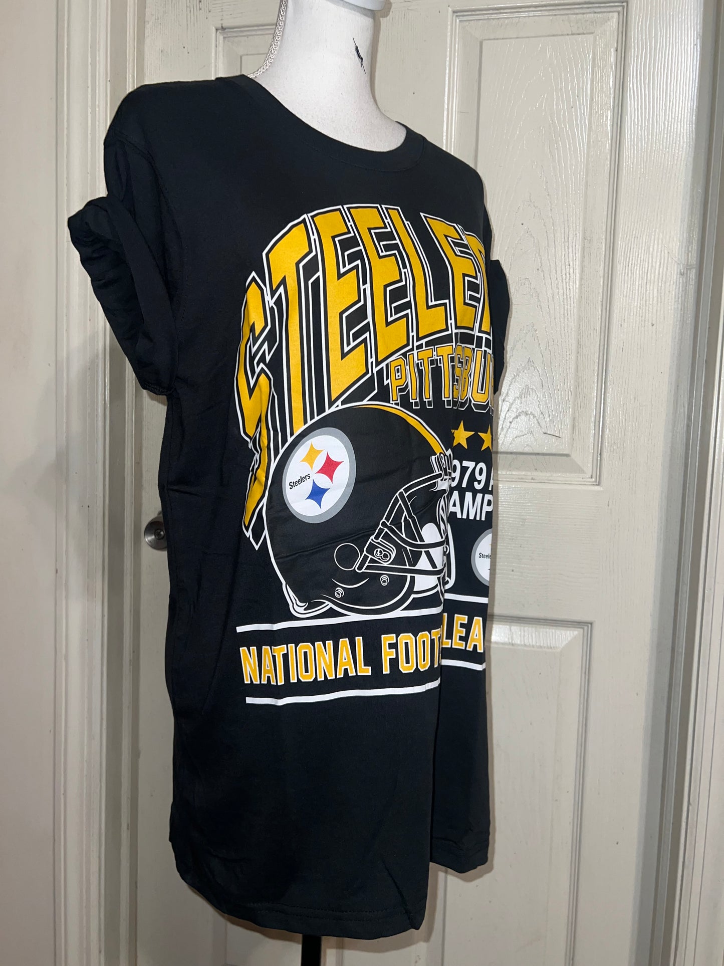 Pittsburgh Steelers Oversized Distressed Tee