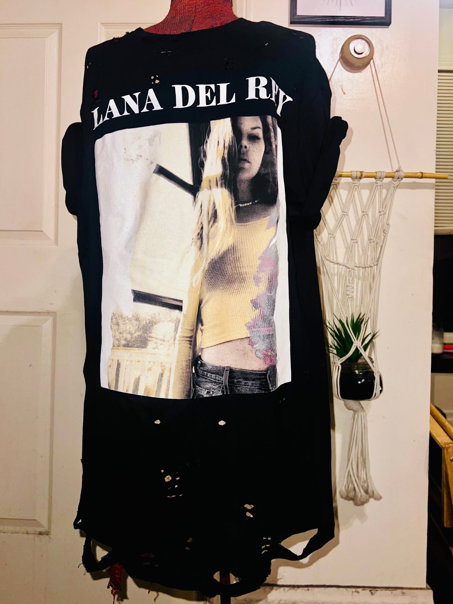 Lana Del Rey Oversized Distressed Tee