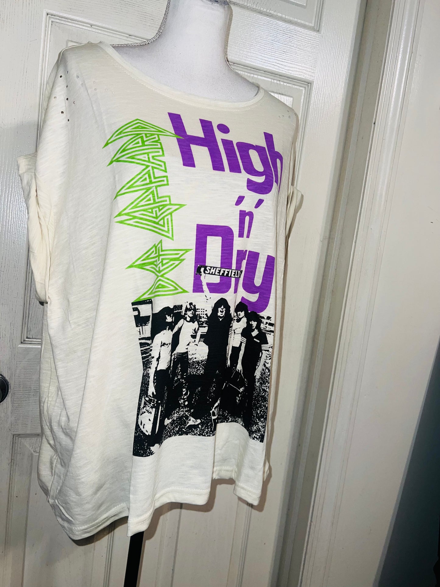 Def Leppard Oversized Distressed Tee