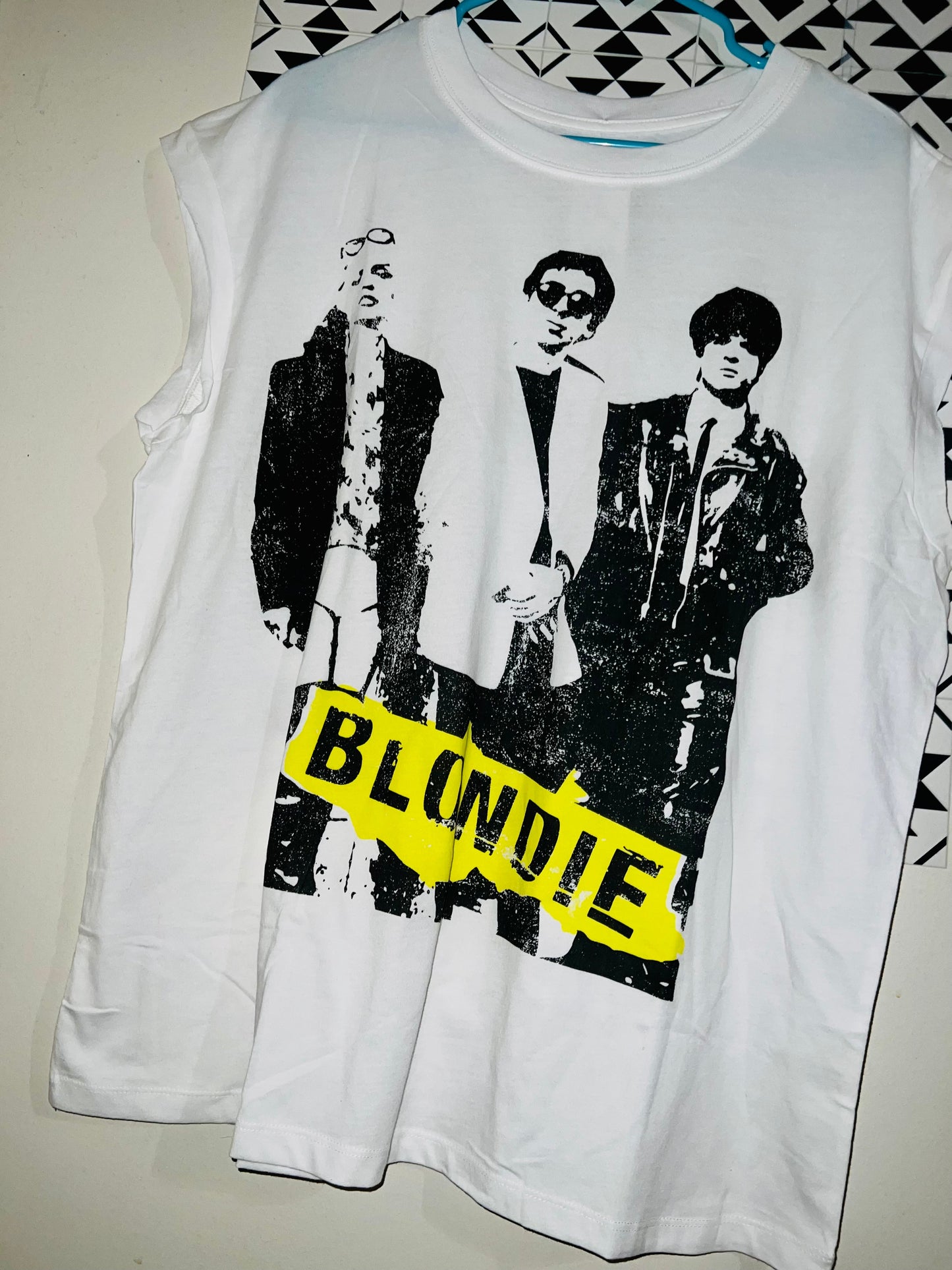 Blondie Oversized Distressed Tank