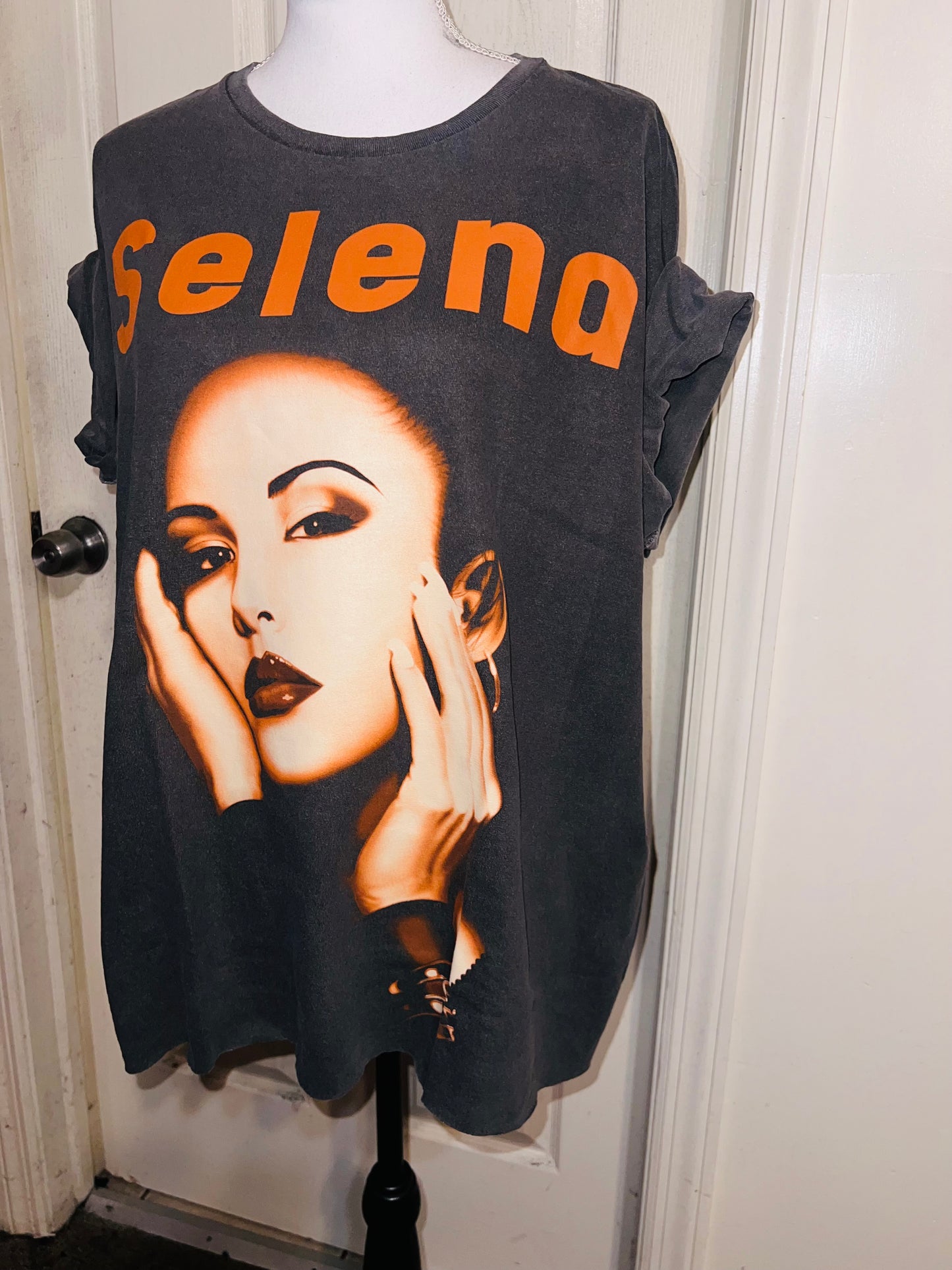 Selena Oversized Distressed Tee