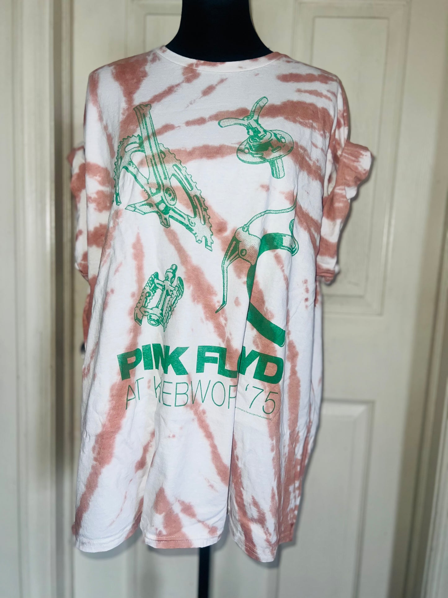 Pink Floyd Oversized Distressed Tee