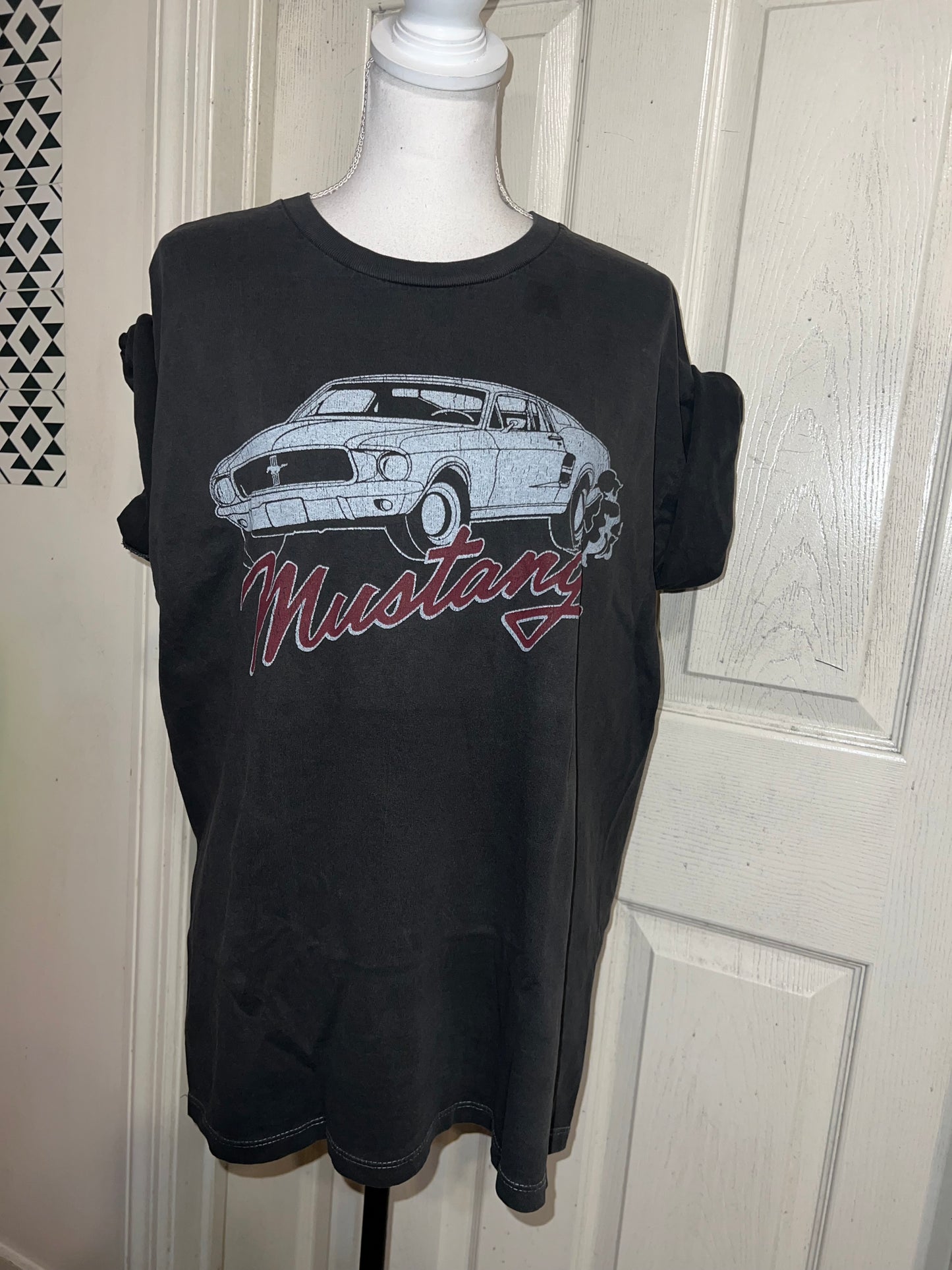 Ford Mustang Oversized Distressed Tee