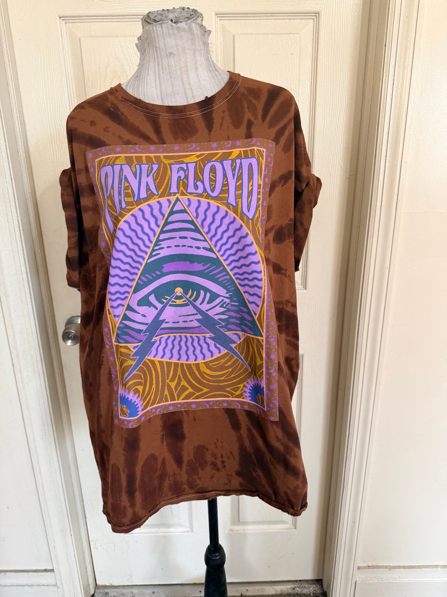 Pink Floyd Oversized Distressed Tee