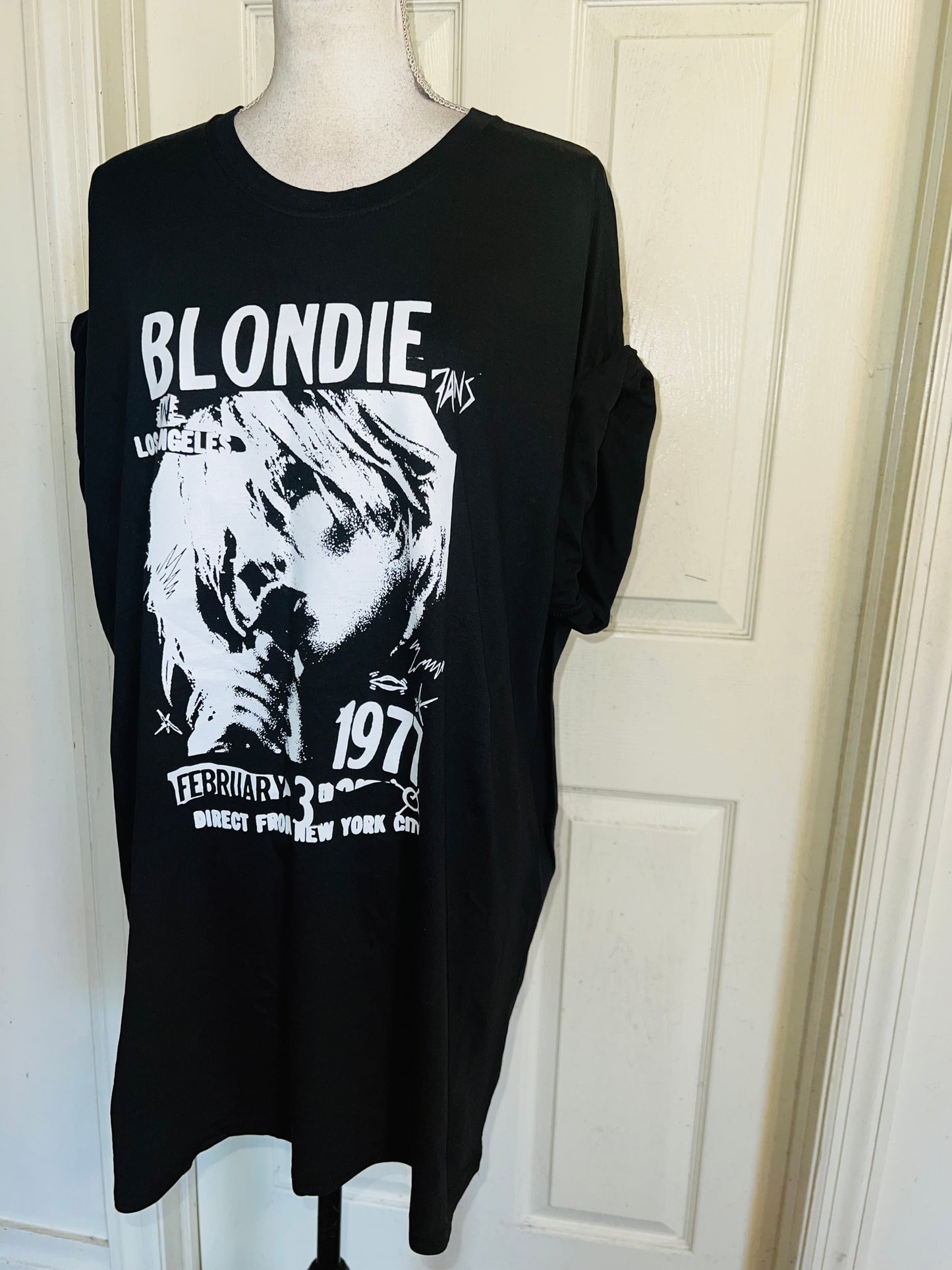 Blondie Oversized Distressed Tee