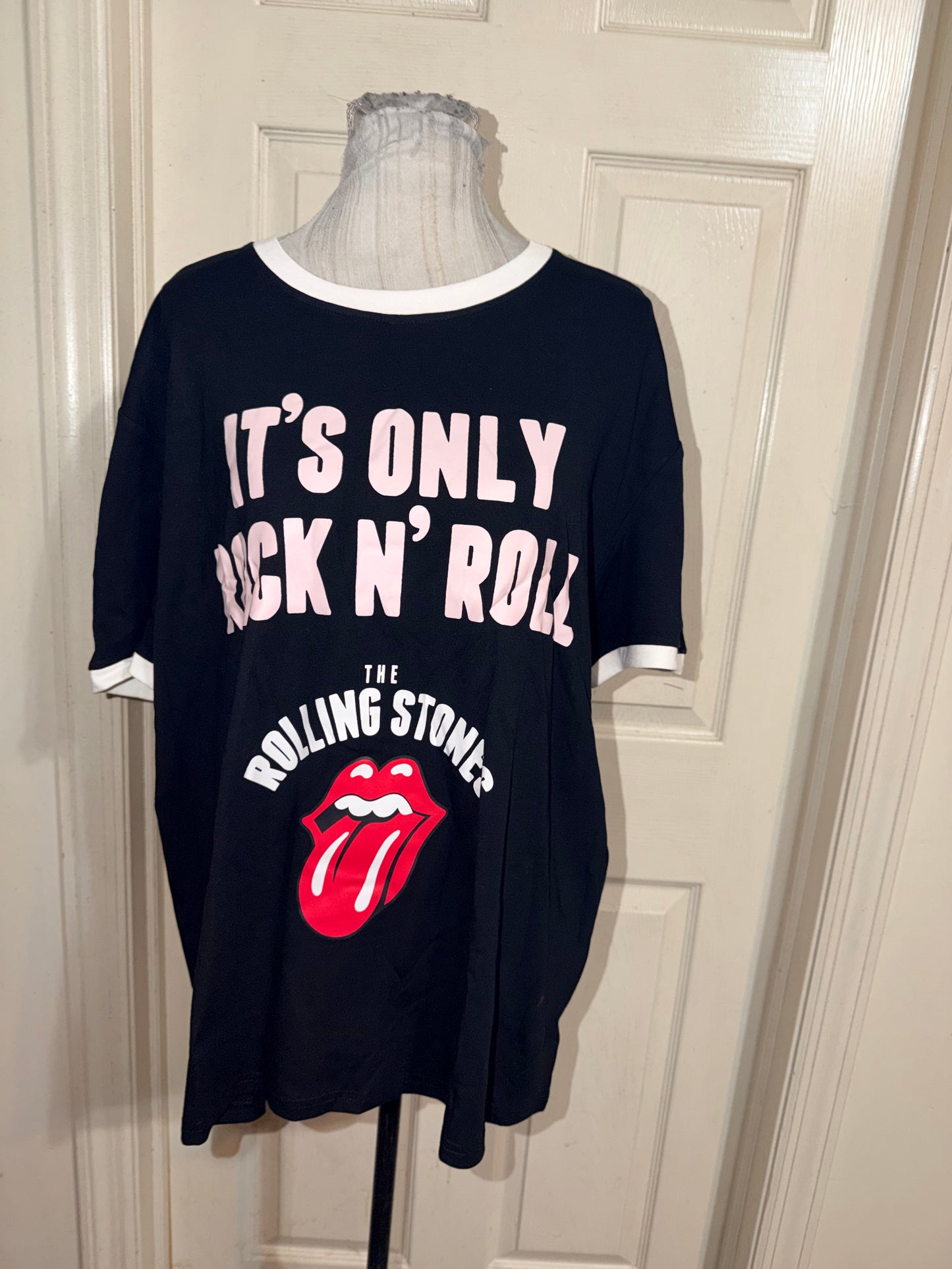 The Rolling Stones Oversized Distressed Raglan Tee