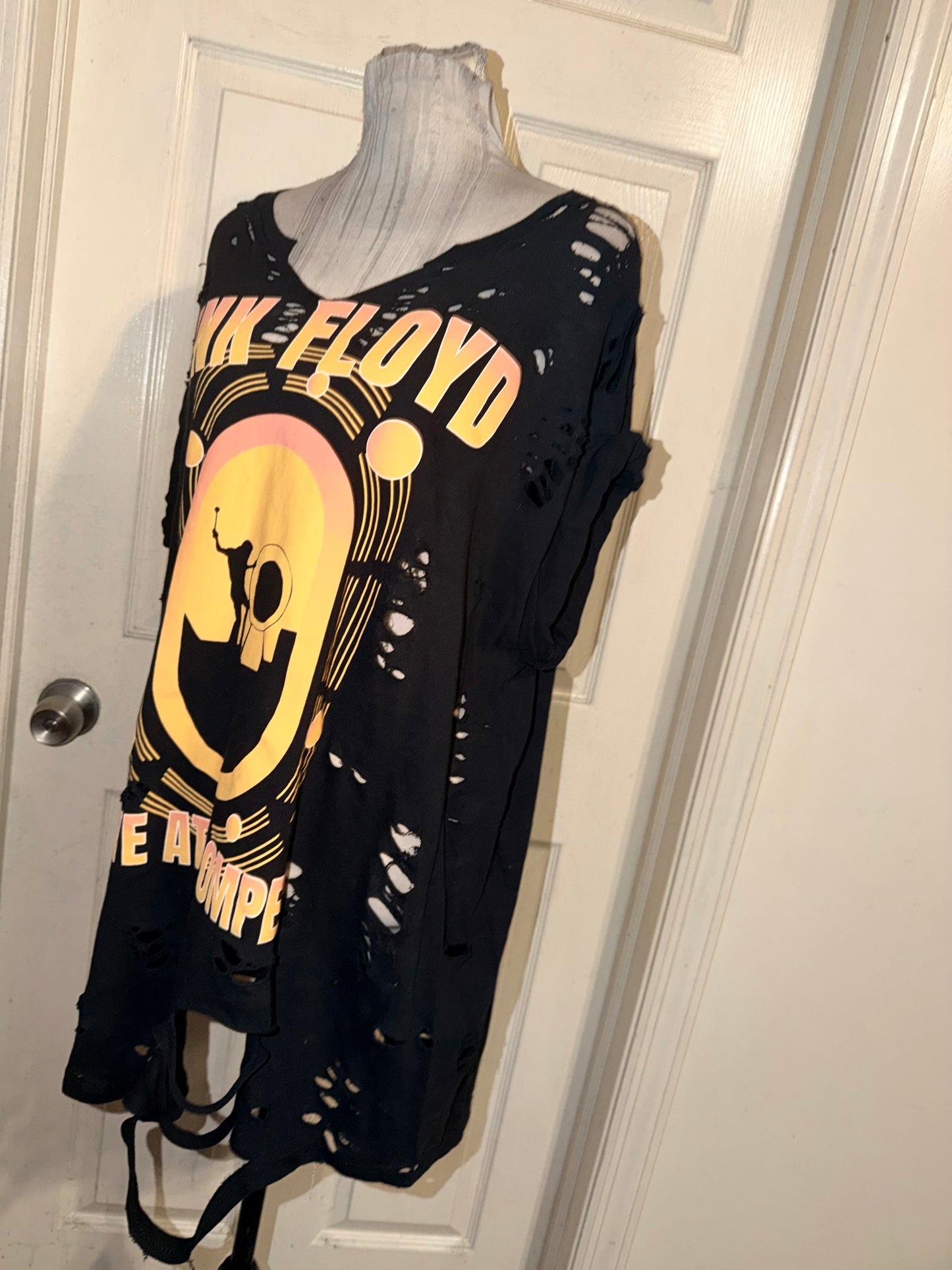 Pink Floyd Oversized Distressed Tee (as is)