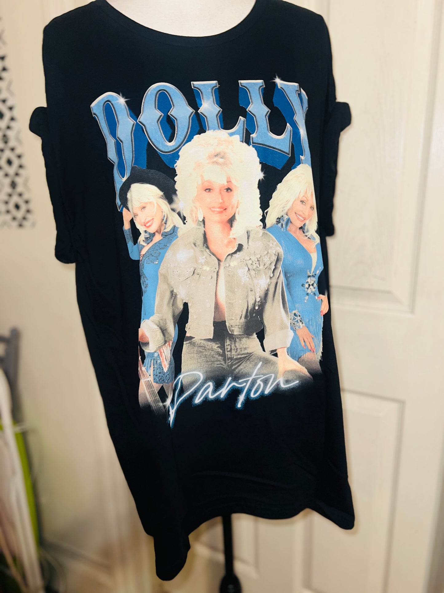 Dolly Parton Oversized Distressed Tee