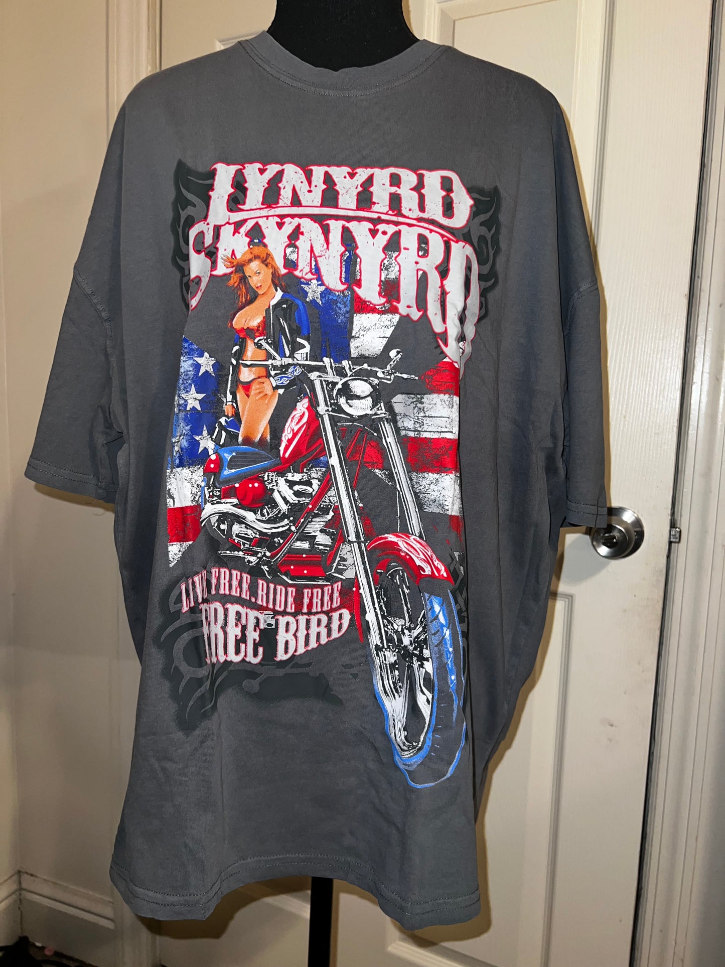 Lynyrd Skynyrd Free Bird Oversized Distressed Tee