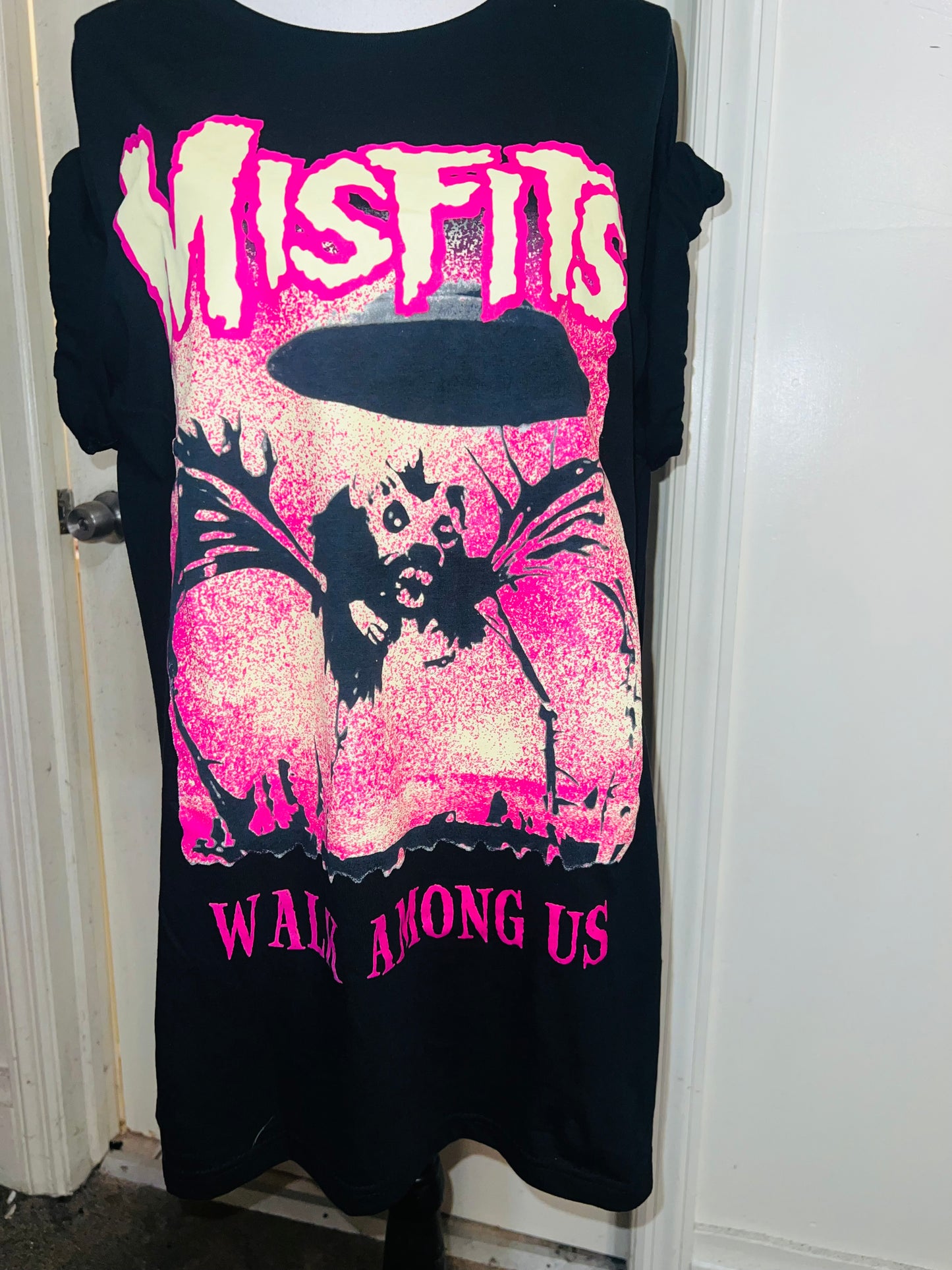 Misfits Oversized Distressed Tee