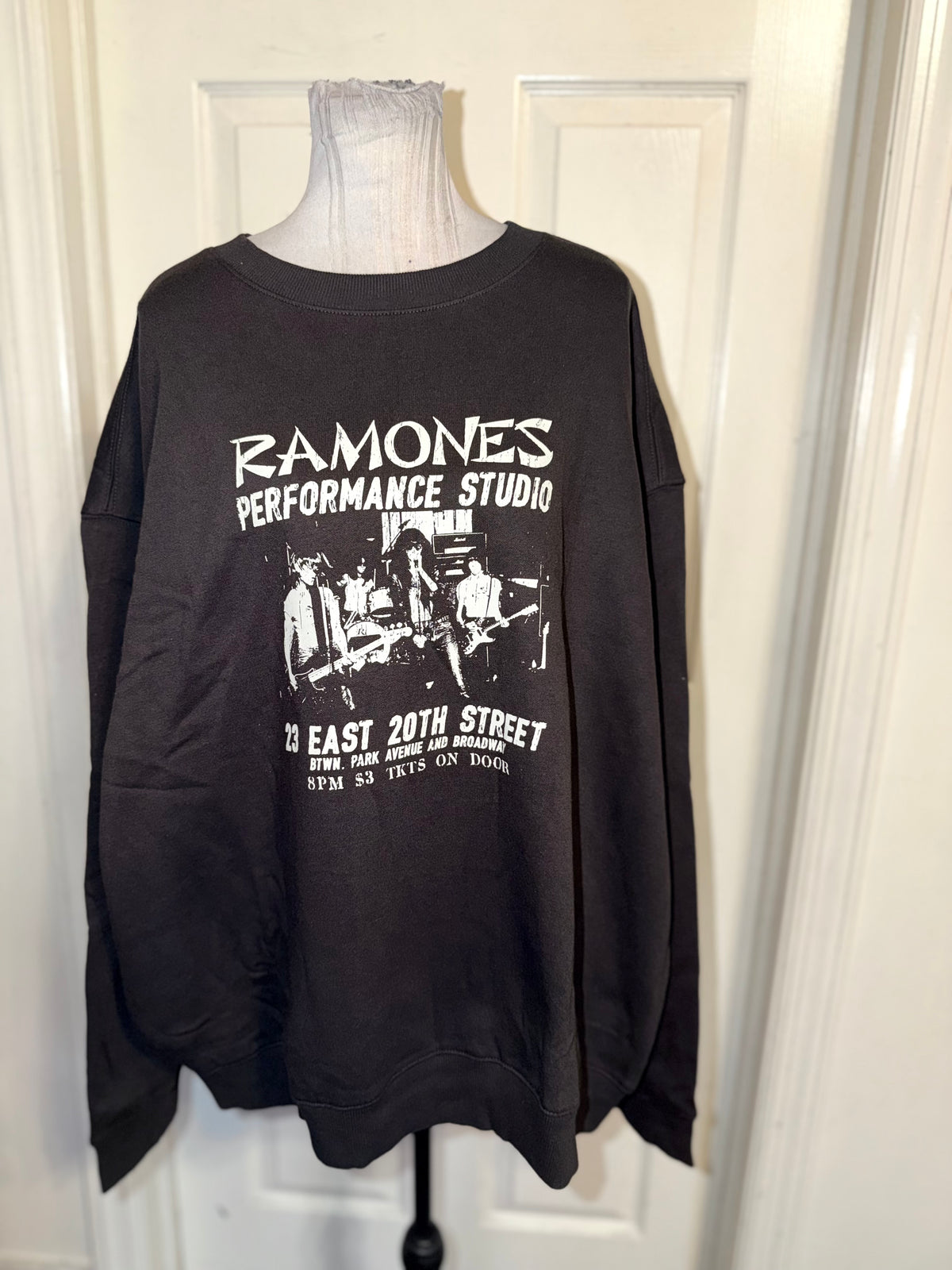 Ramones Oversized Sweatshirt