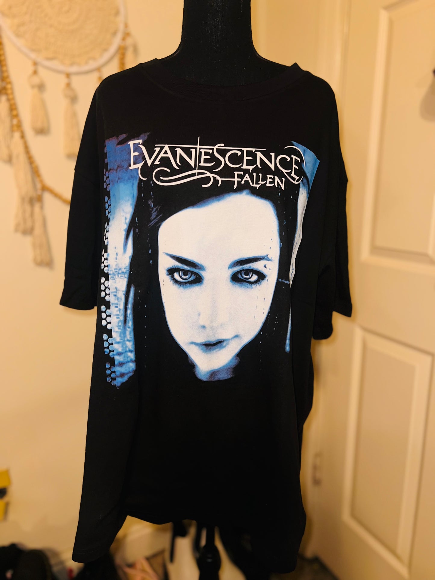 Evanescence Fallen Oversized Distressed Tee