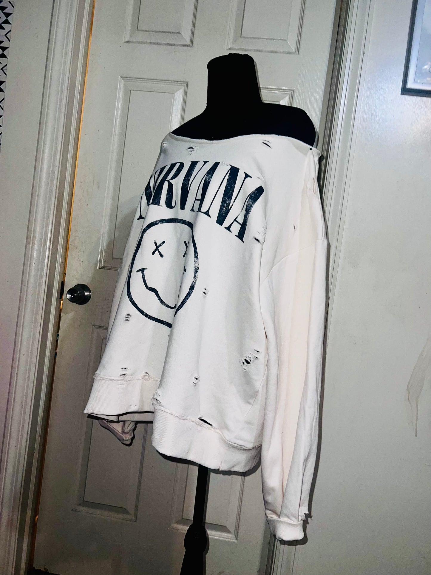 Nirvana Oversized Cream Sweatshirt