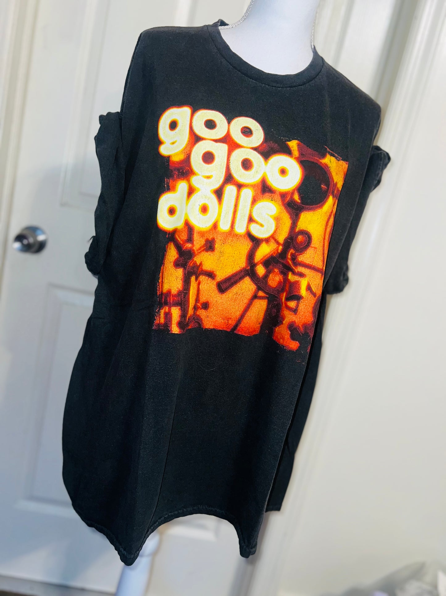 Goo Goo Dolls Oversized Distressed Tee