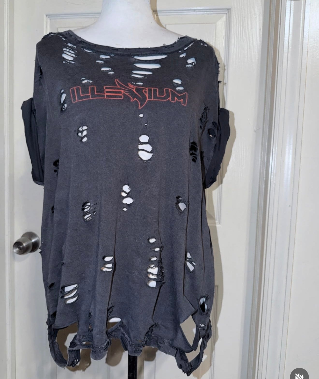 Illeium Double Sided Oversized Tee