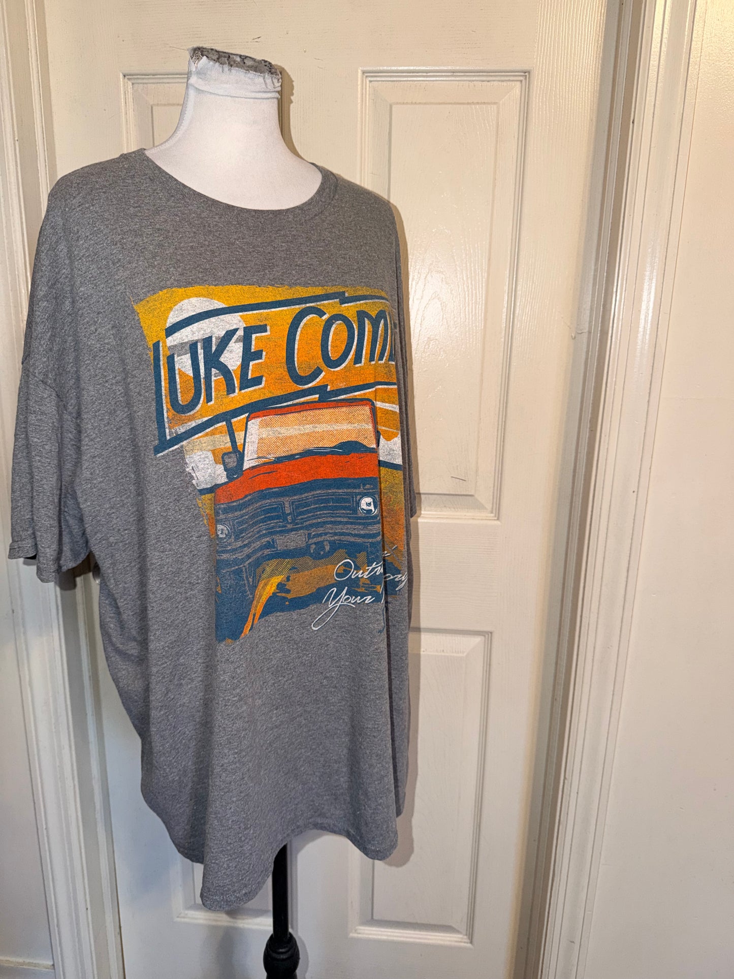 Luke Combs Oversized Distressed Tee