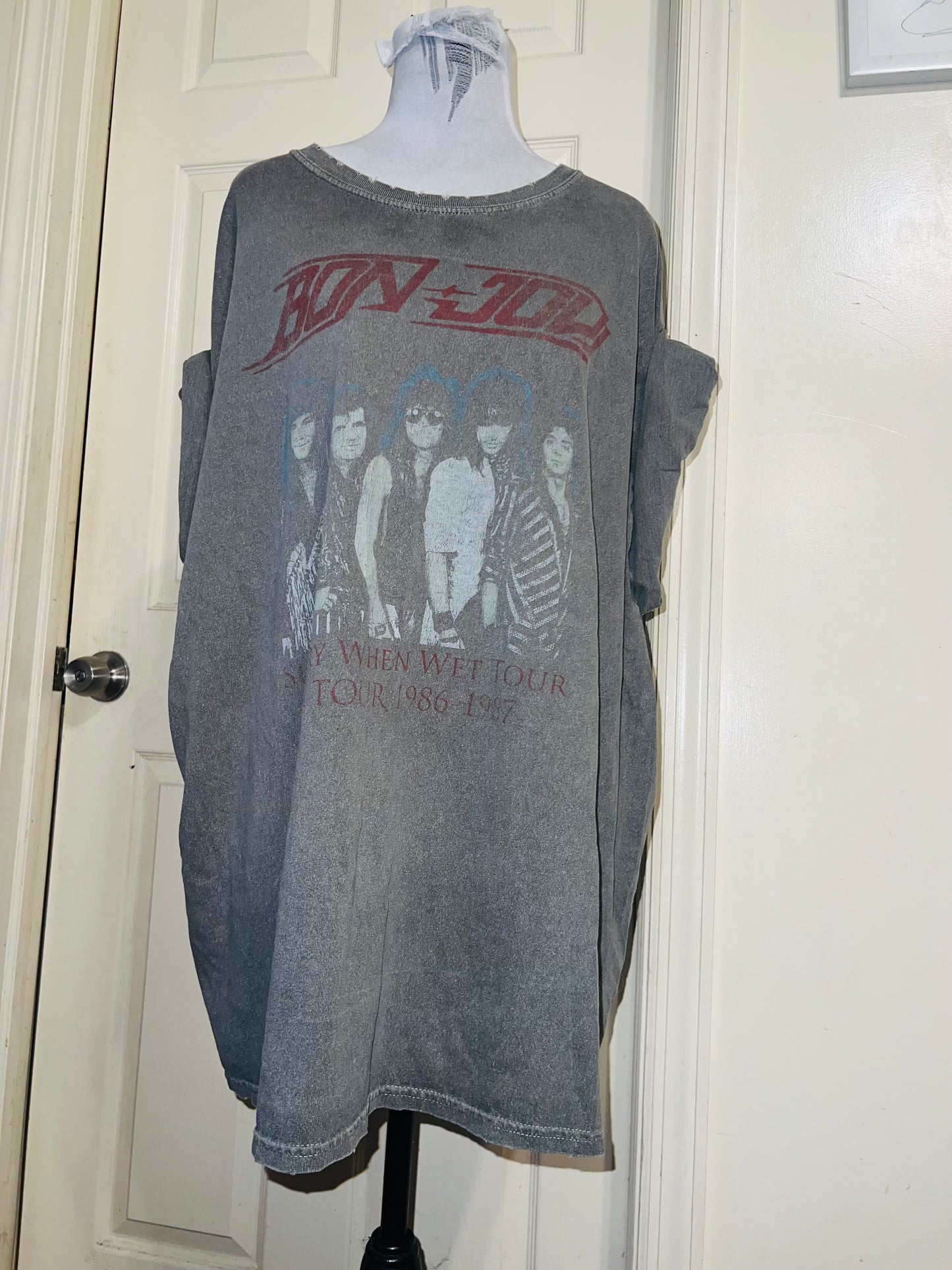 Bob Jovi Oversized Distressed Tee