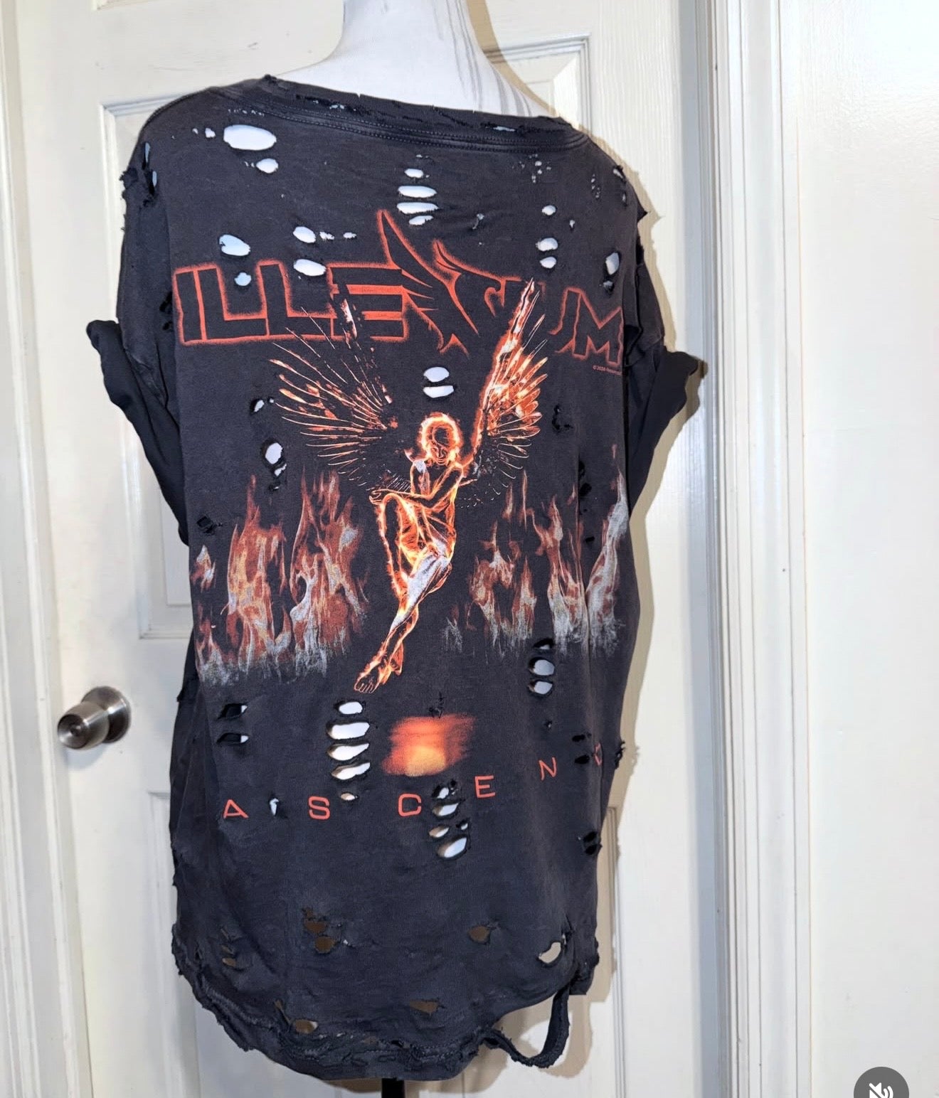 Illeium Double Sided Oversized Tee