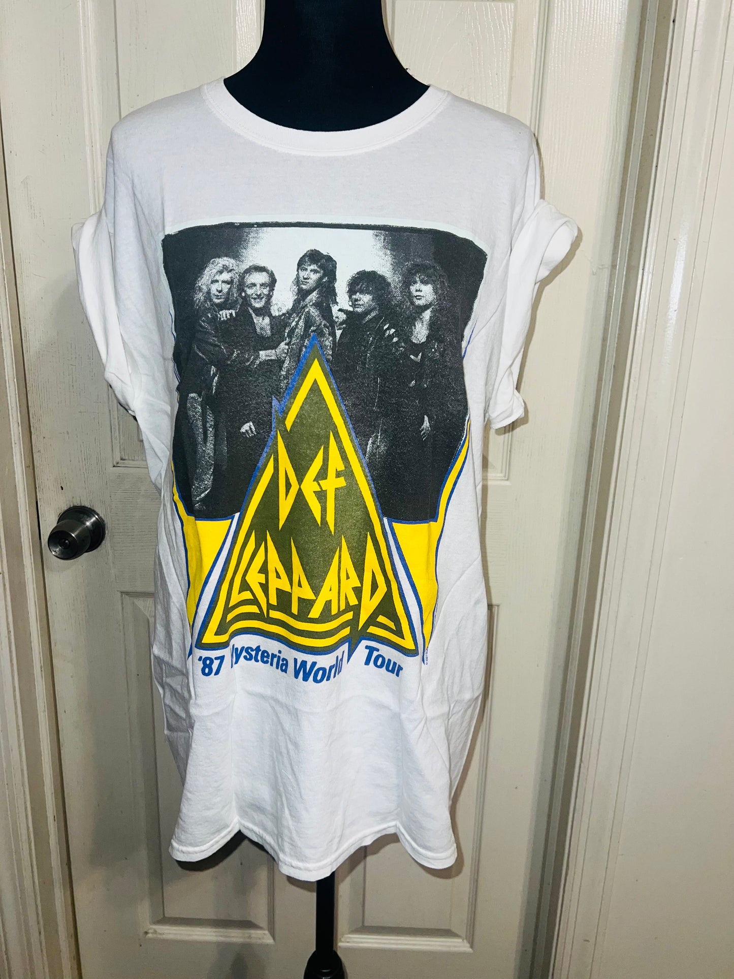 Def Leppard Oversized Distressed Tee