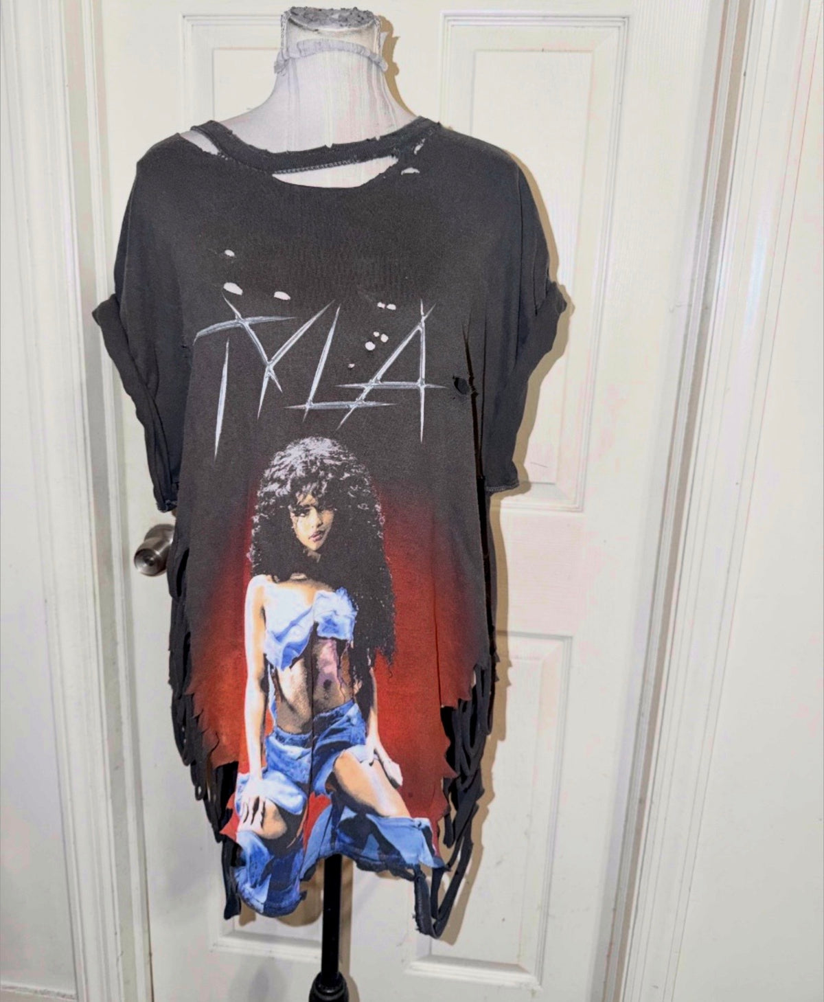 Tyla Oversized Distressed Tee (as is)