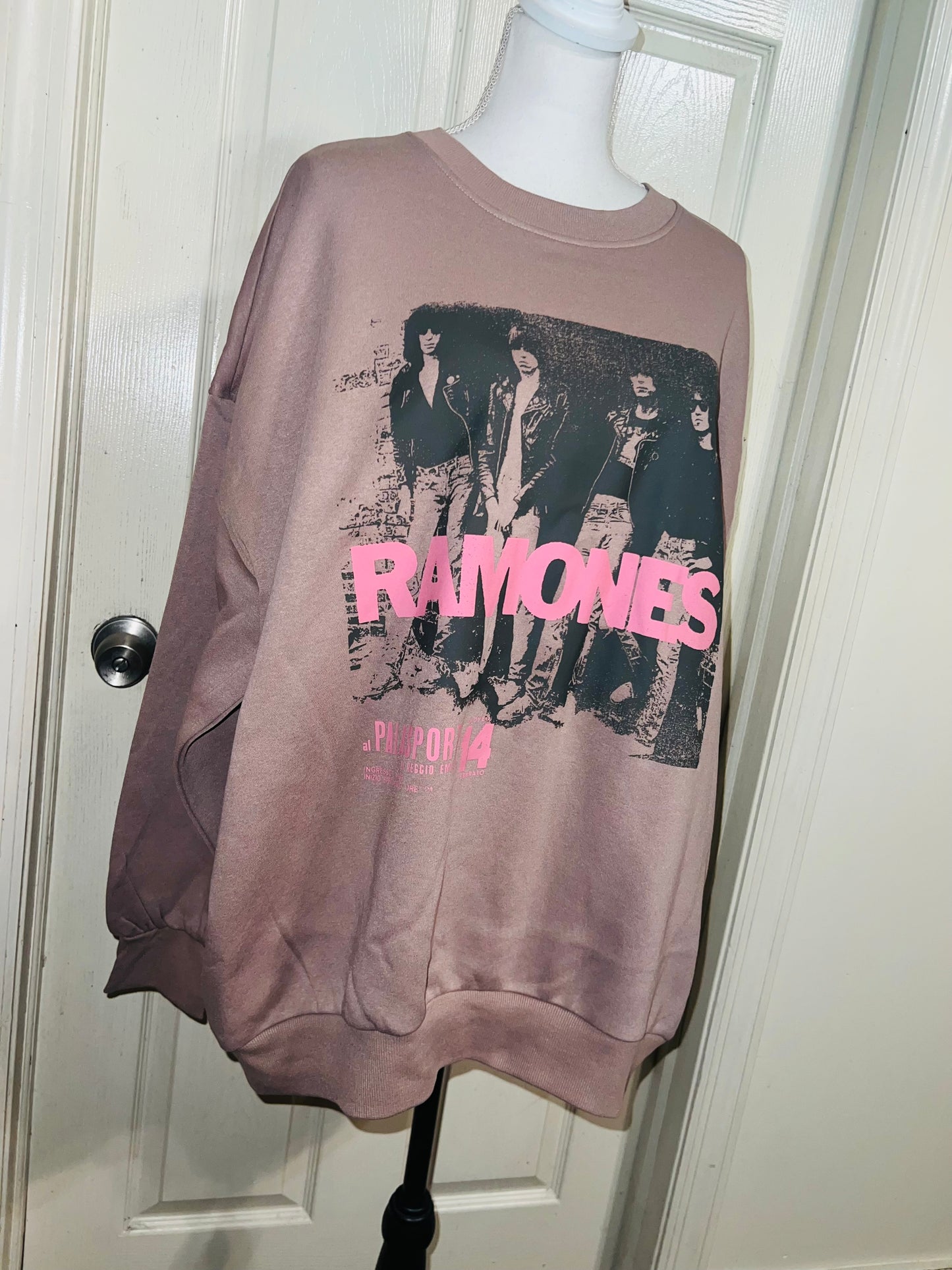 Ramones Oversized Distressed Tee