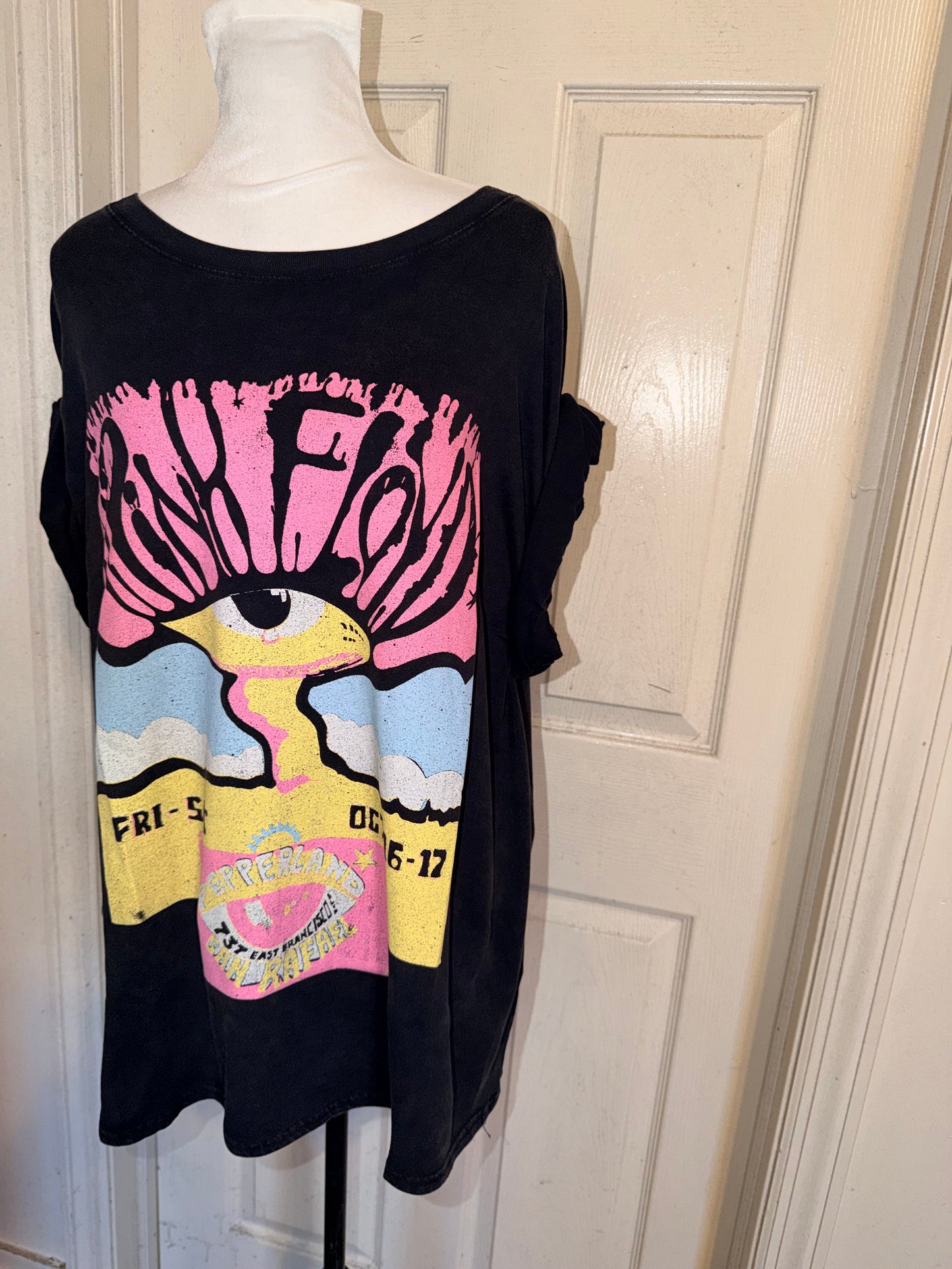 Pink Floyd Oversized Distressed Tee