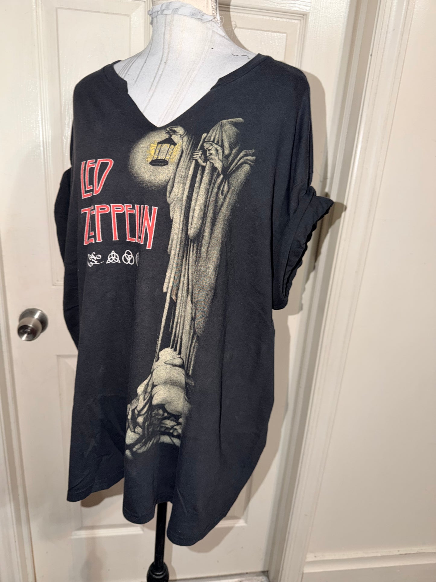 Led Zeppelin Oversized Distressed Tee