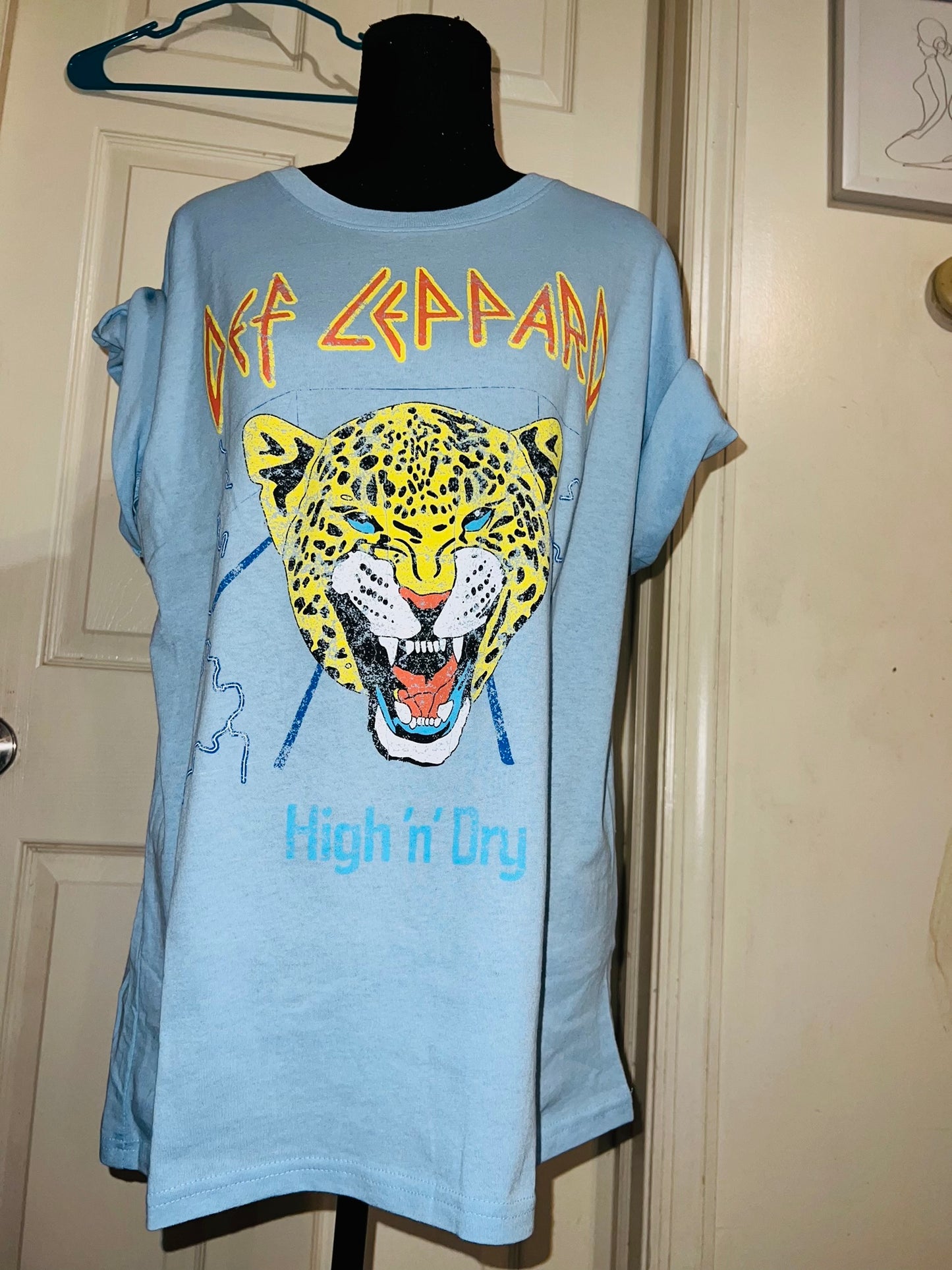 Def Leppard Oversized Distressed Tee