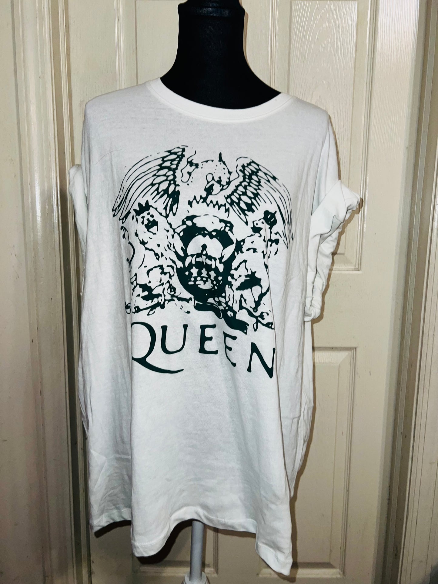 Queen Oversized Distressed Tee