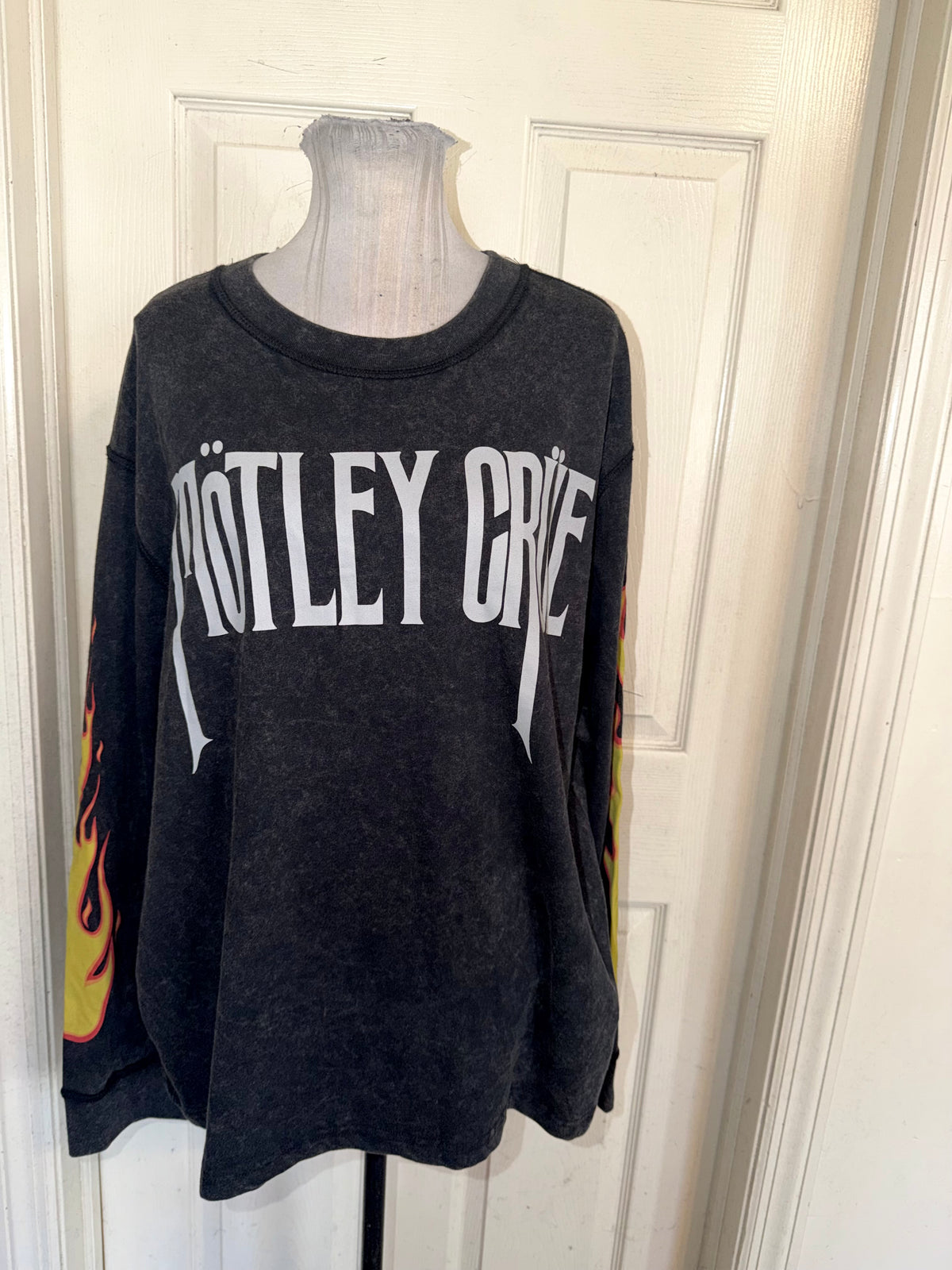 Motley Crue Oversized Long Sleeve Tee