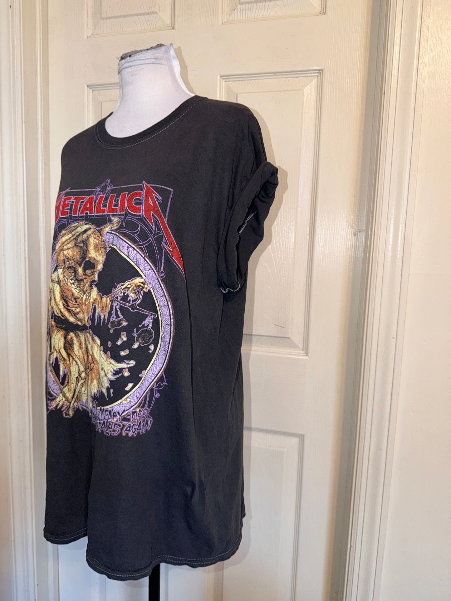 Metallica Oversized Distressed Tee