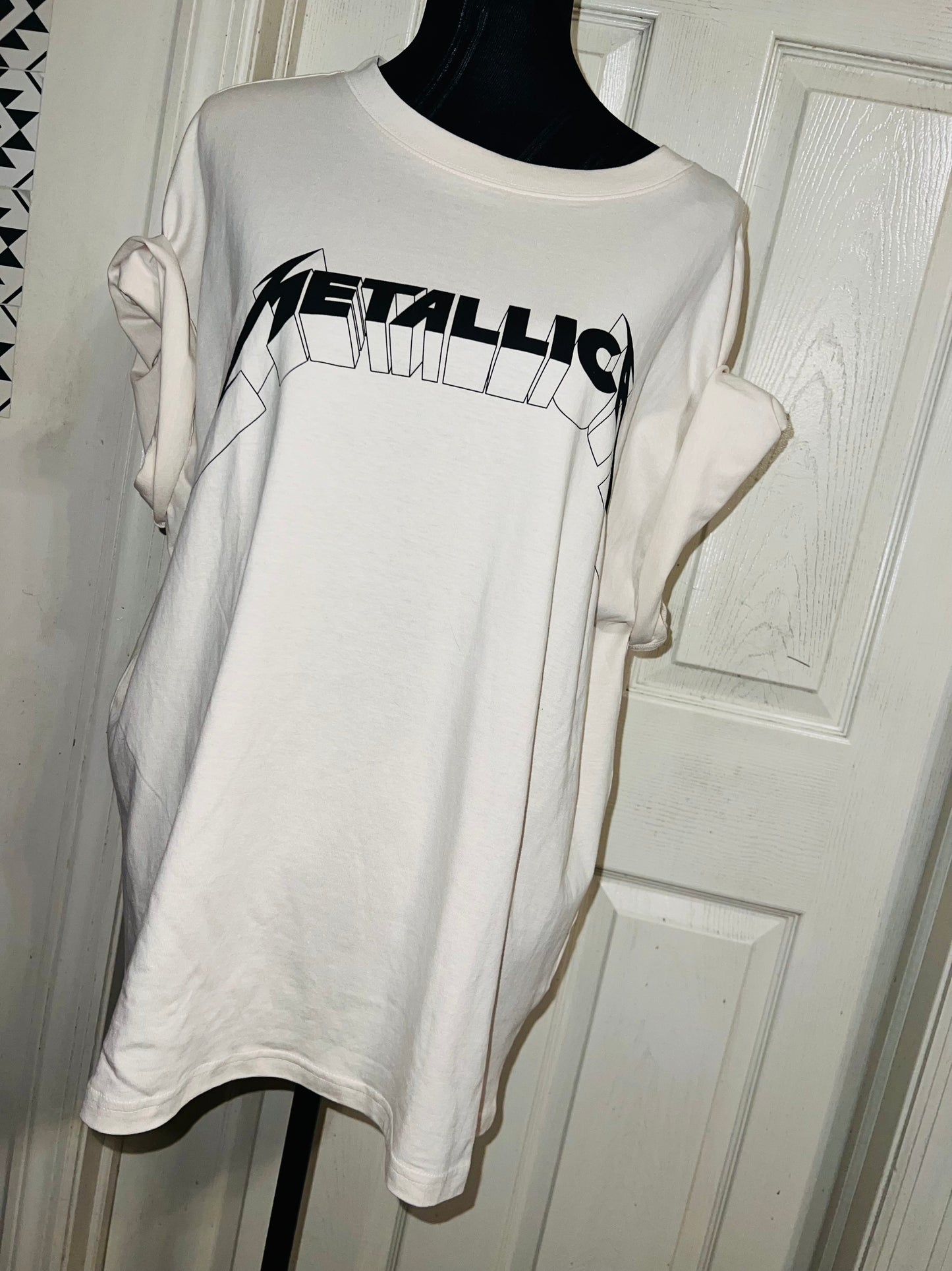 Metallica Distressed Tee