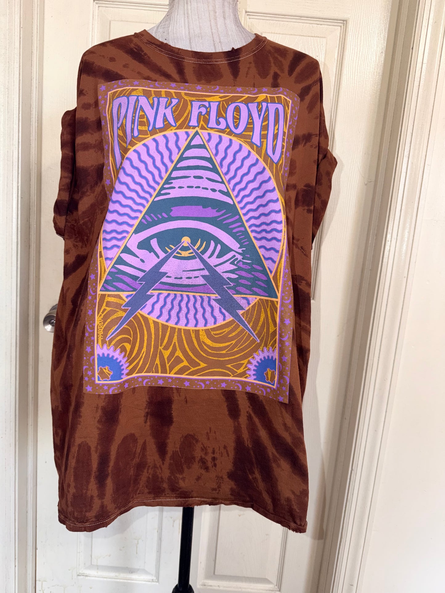 Pink Floyd Oversized Distressed Tee