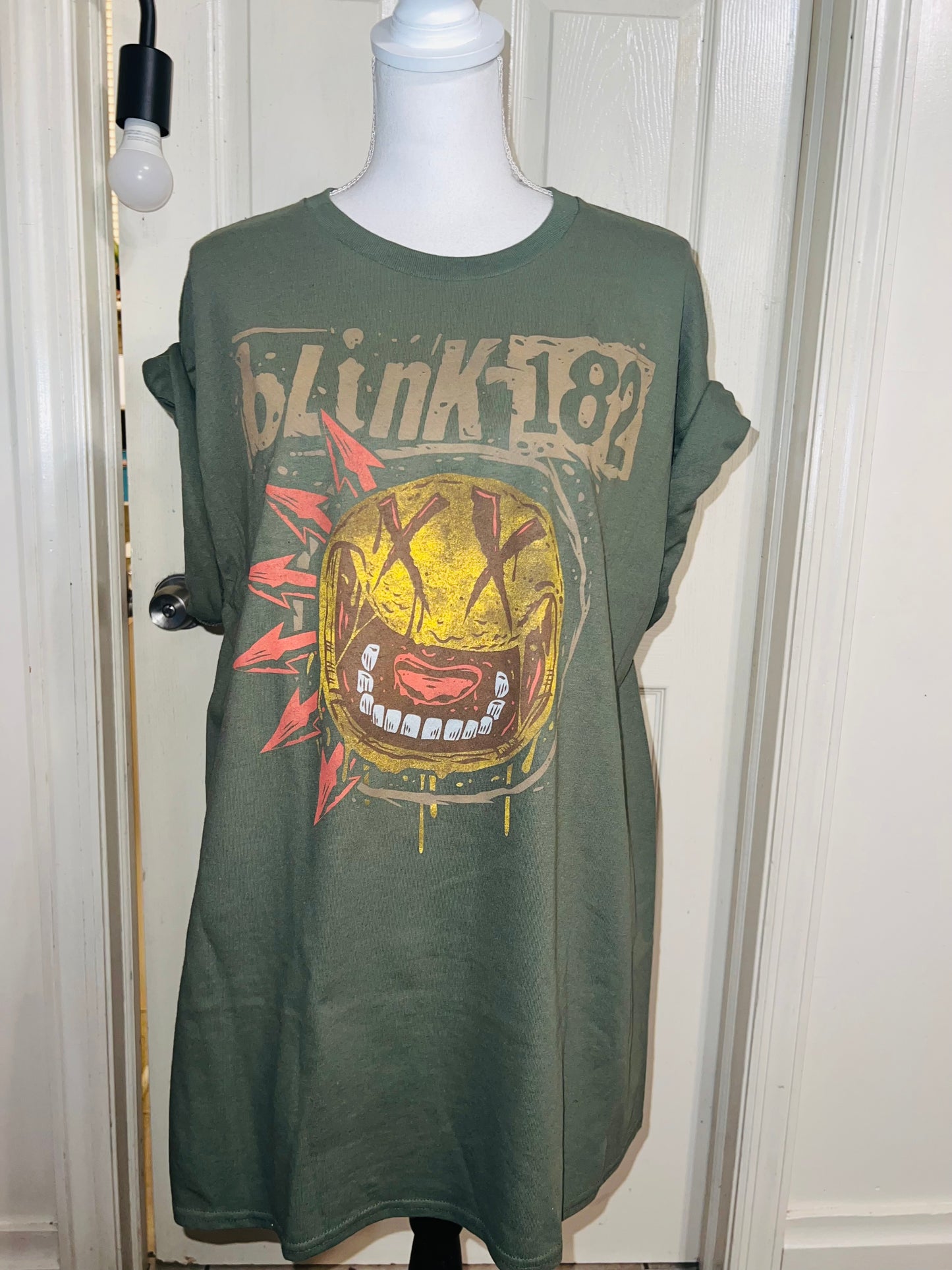 Blink 182 Oversized Distressed Tee