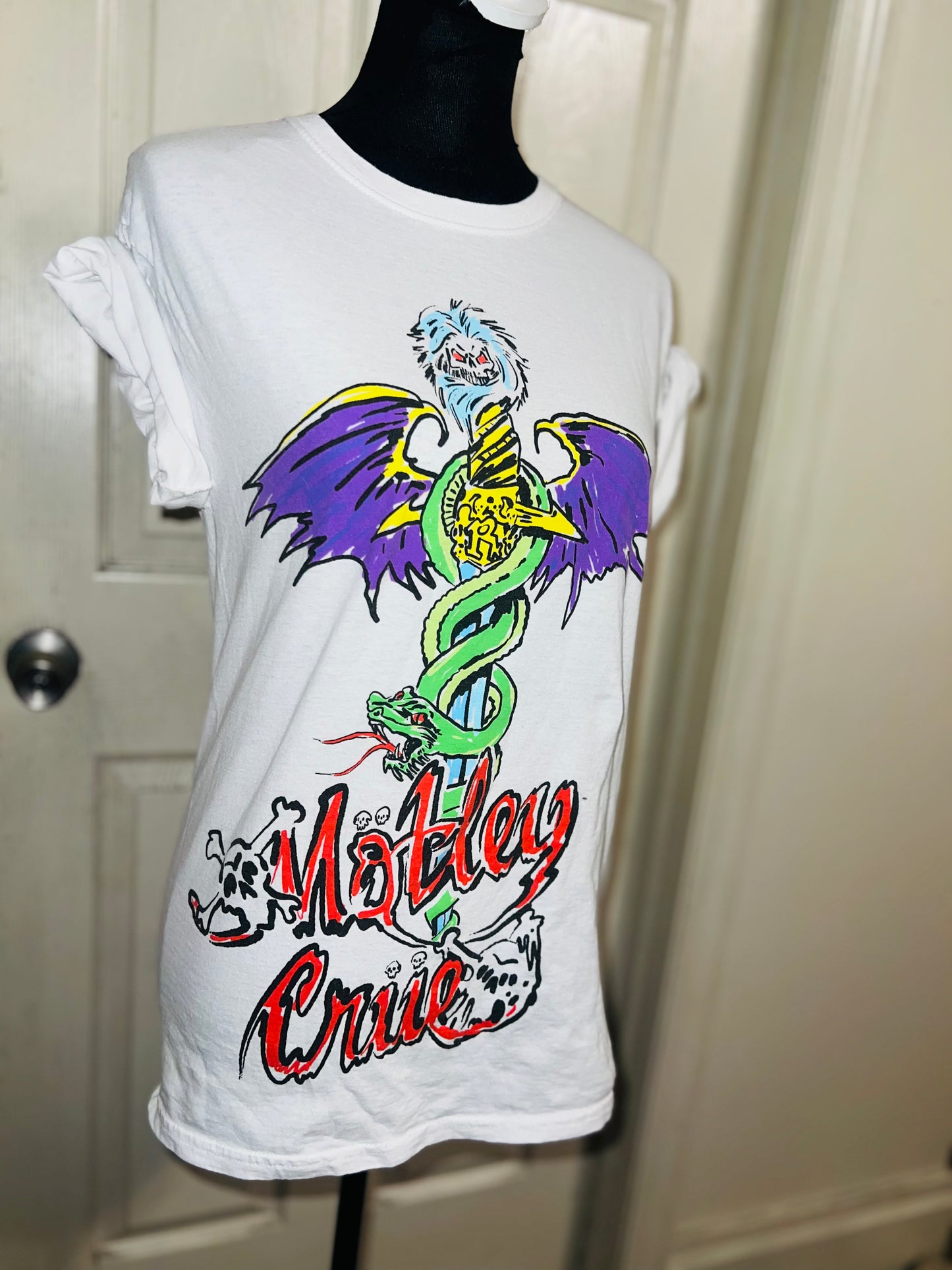 Motley Crue Oversized Distressed Tee