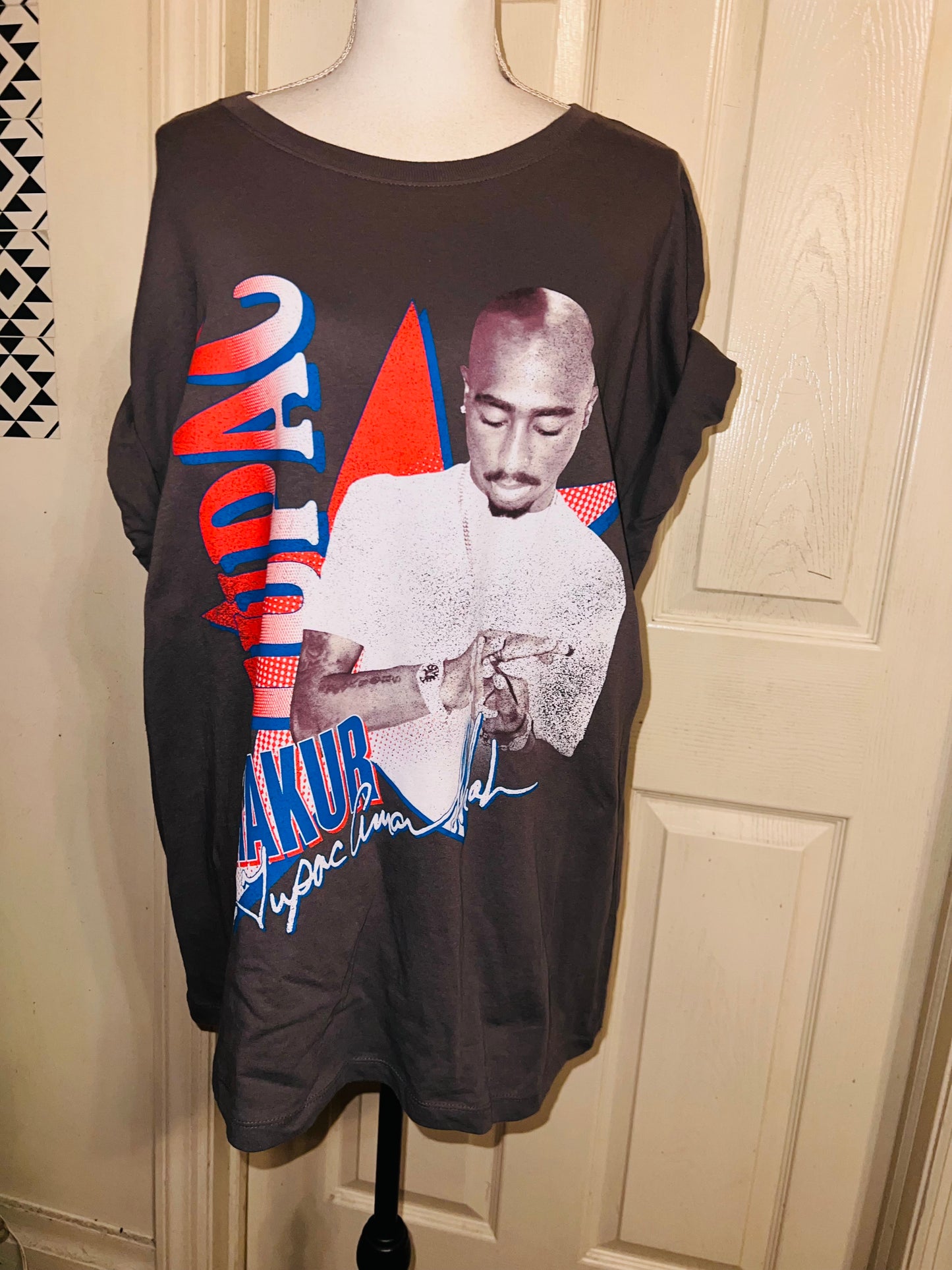 Tupac Distressed Tee