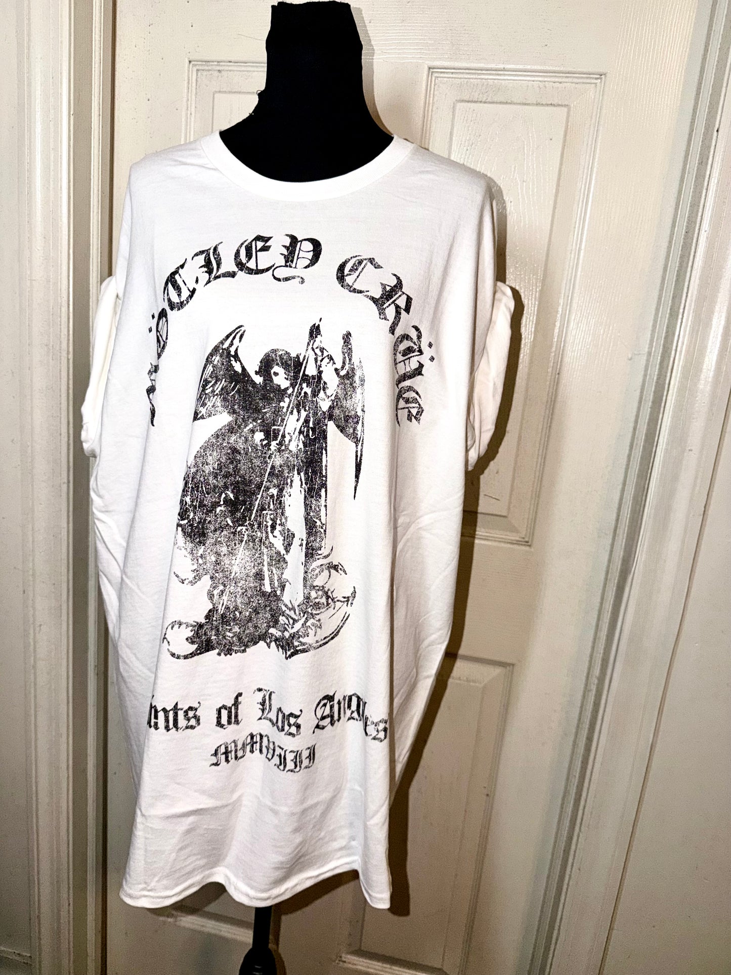 Motley Crue Oversized Distressed Tee