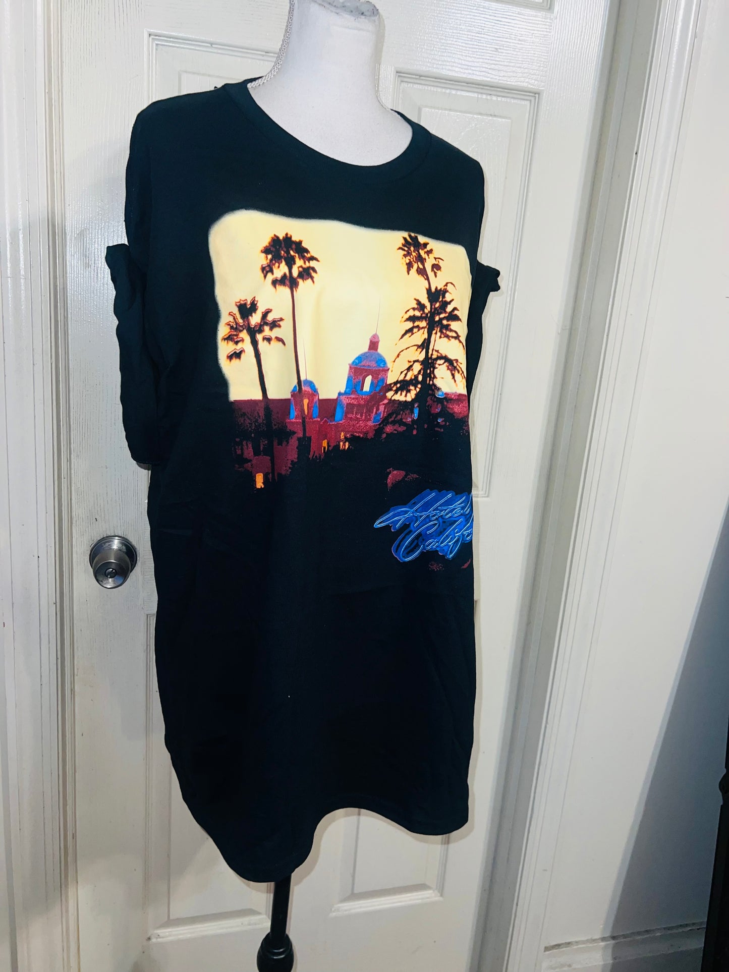 The Eagles Oversized Distressed Tee