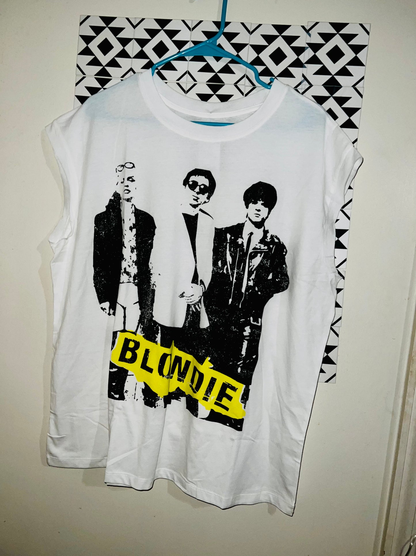 Blondie Oversized Distressed Tank