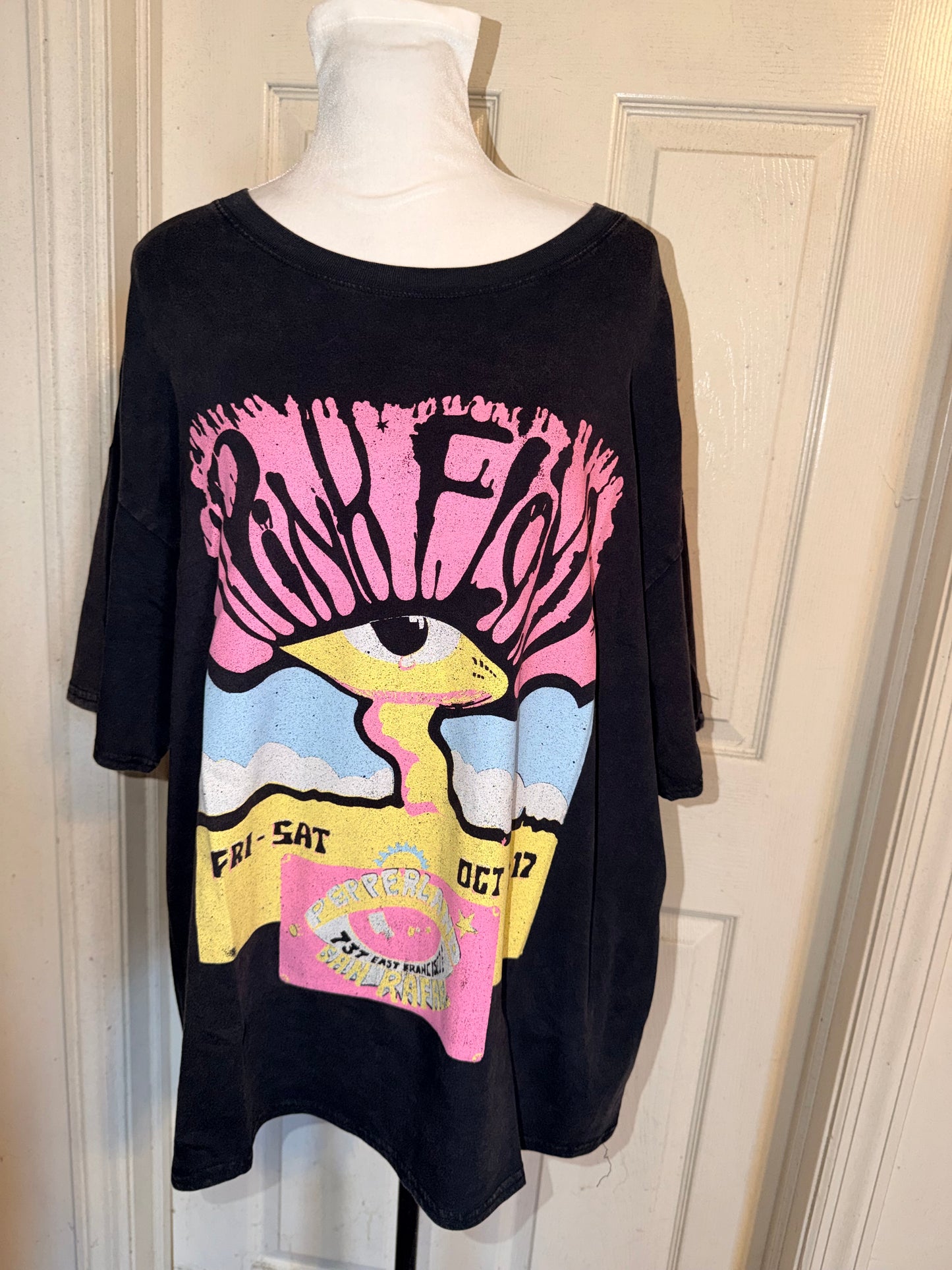Pink Floyd Oversized Distressed Tee
